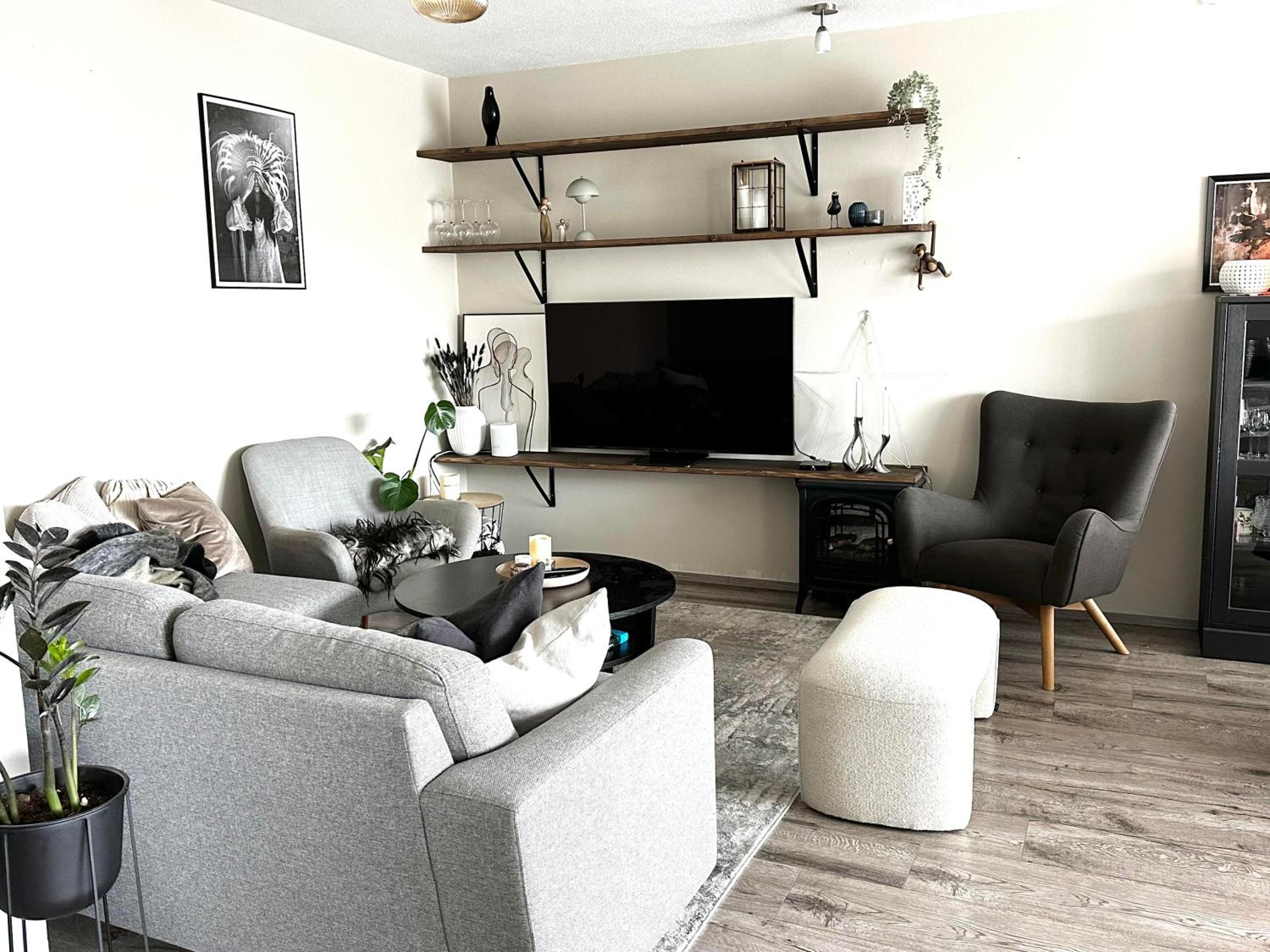 Apartment photo 1