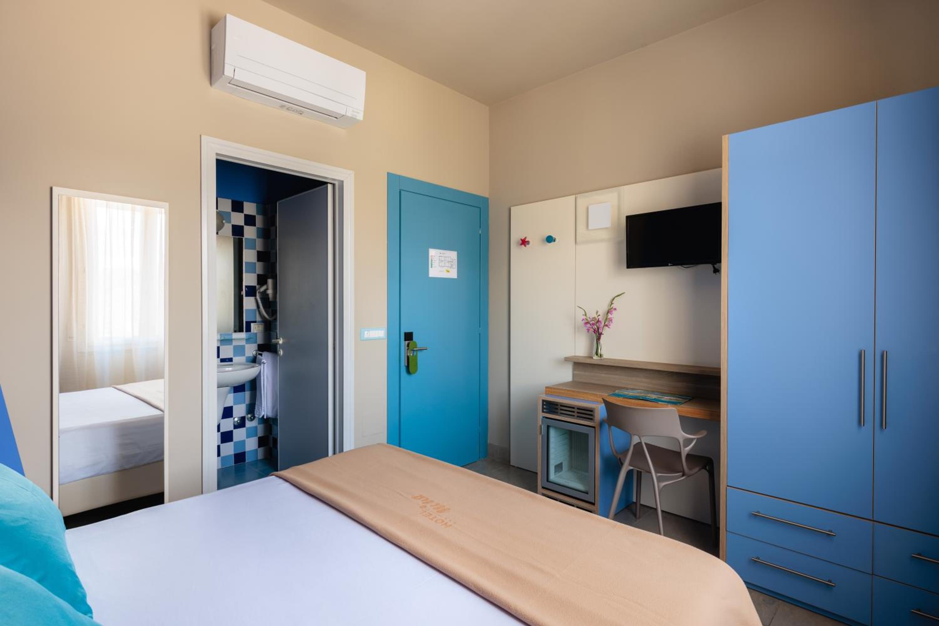 Double Room - Photo 1