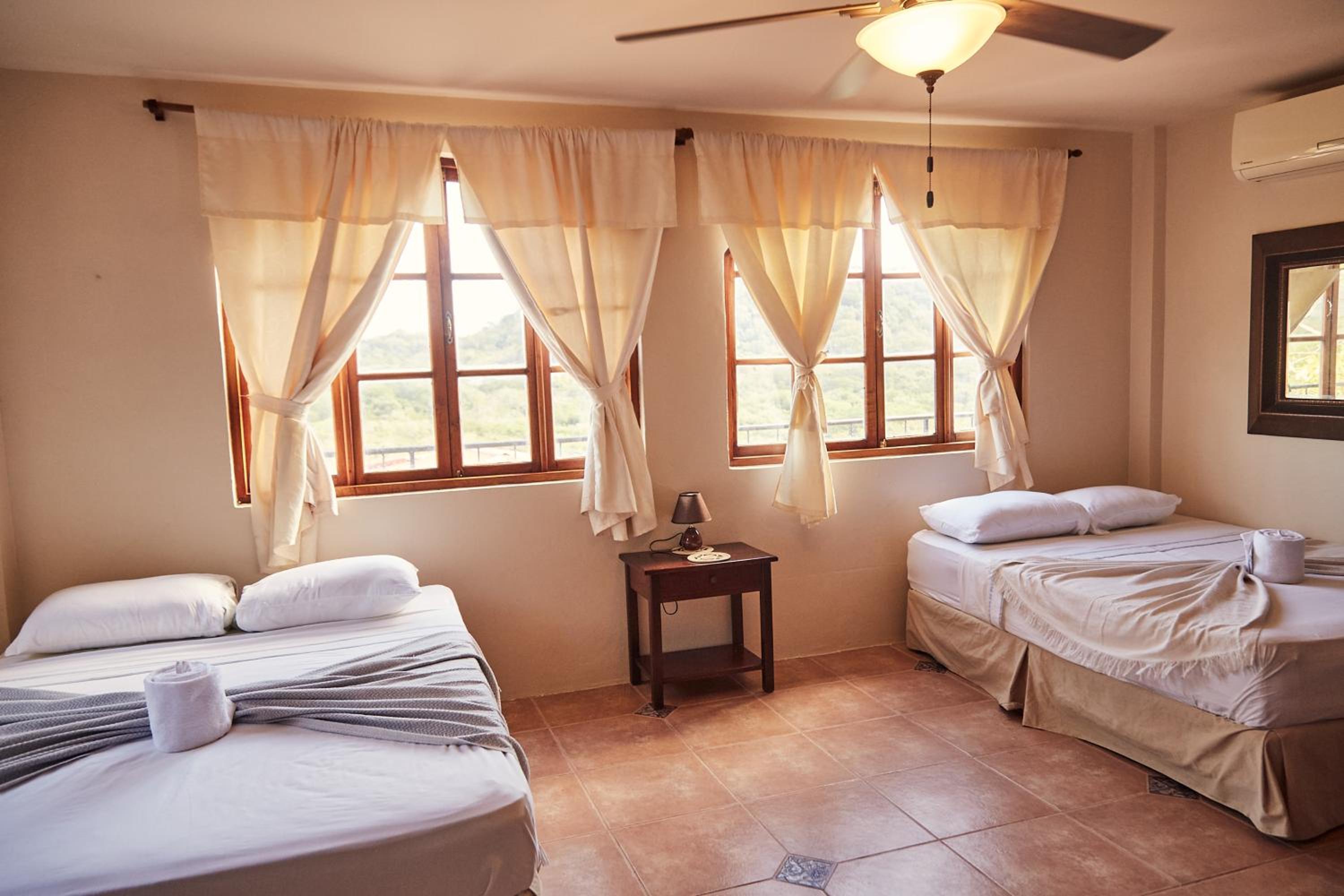 Quadruple Room with Sea View