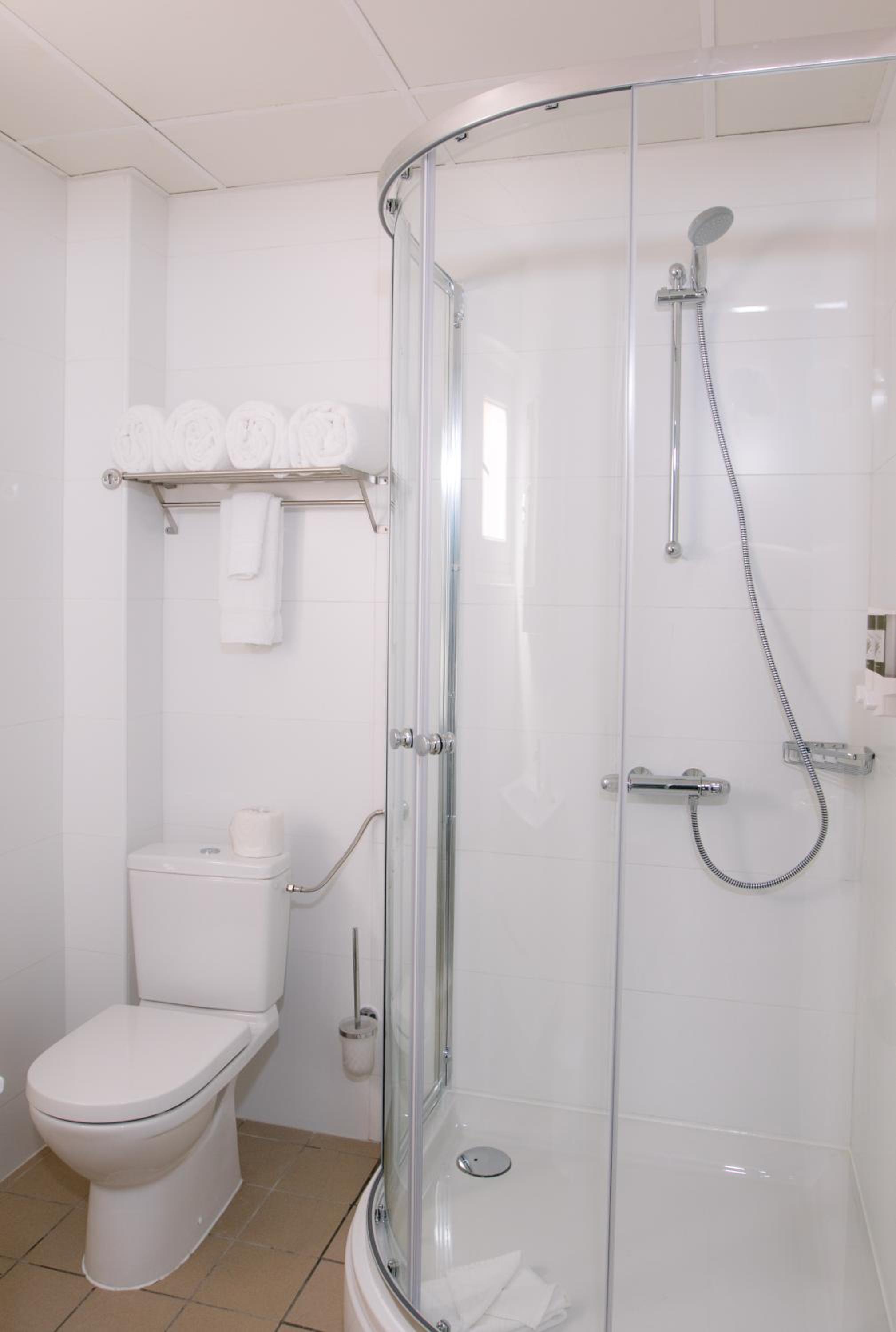 Double Room - Photo 3