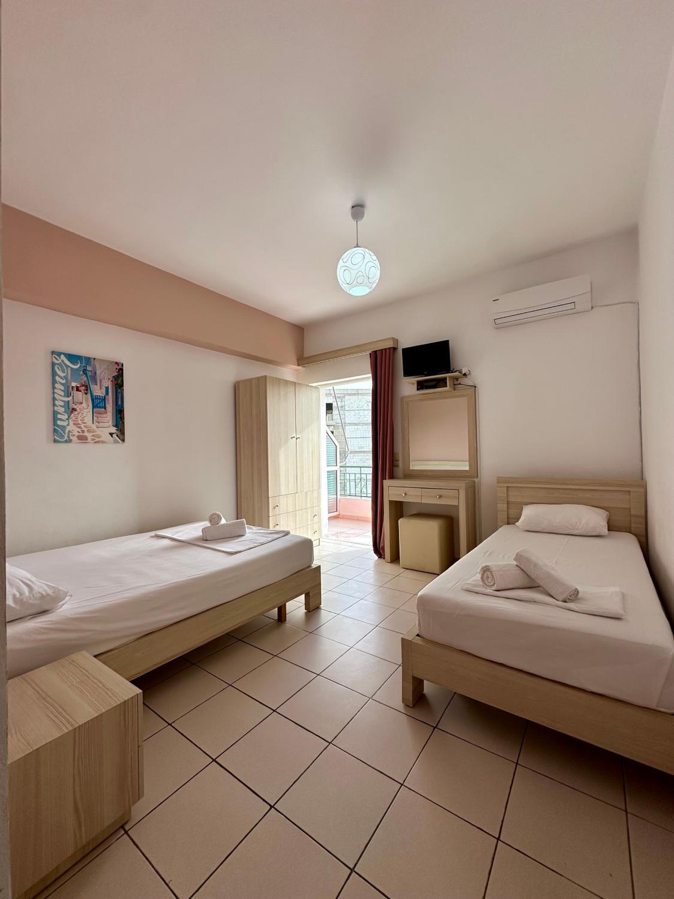 Classic Triple Room
