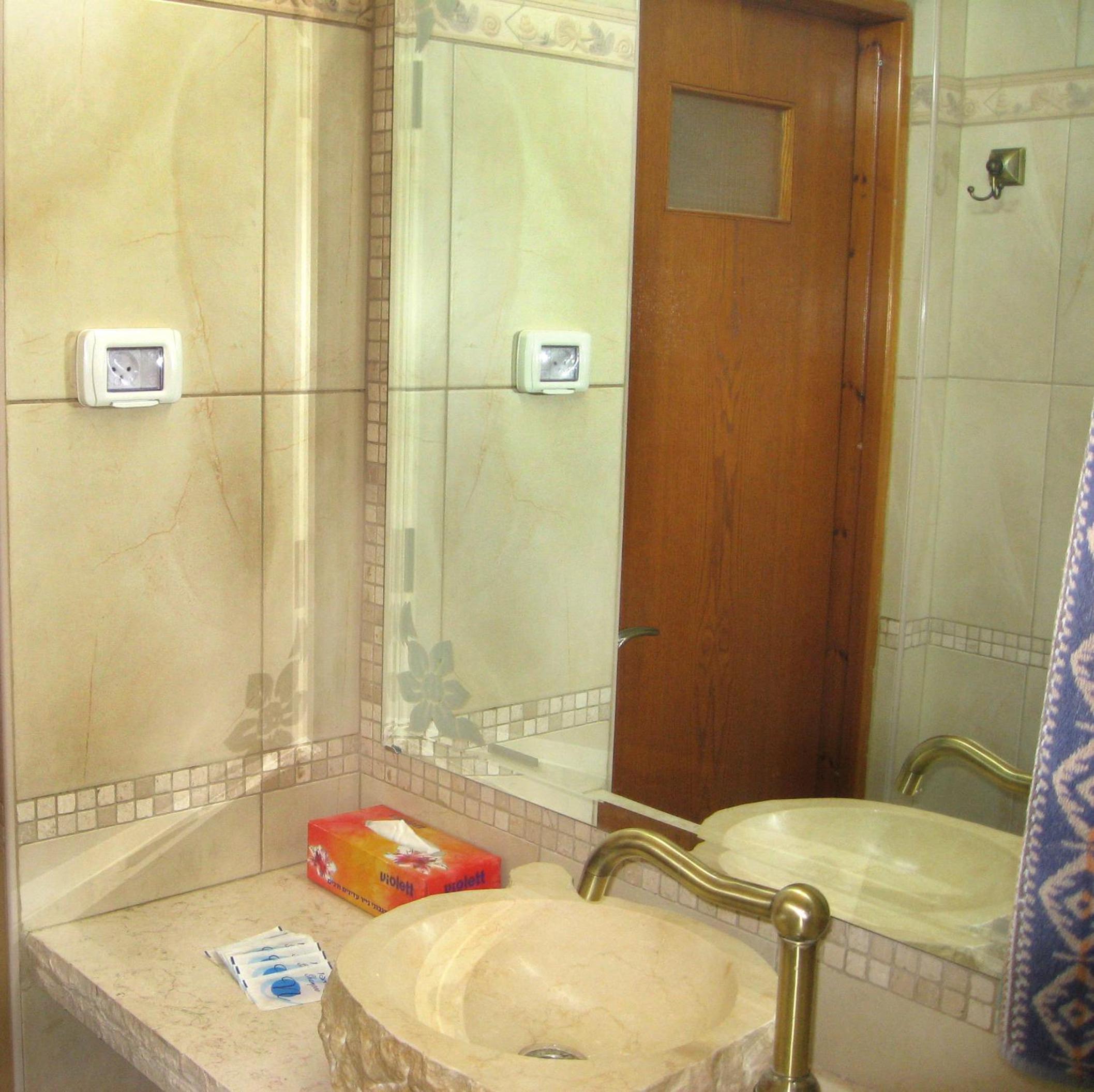 Suite with Lake View (Ofek) - Photo 14