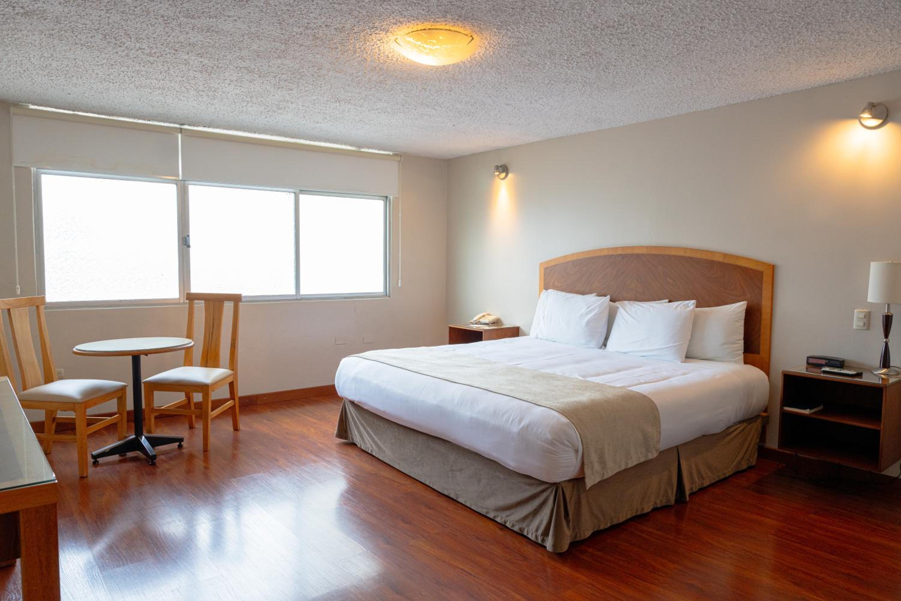 Superior King Room photo 3