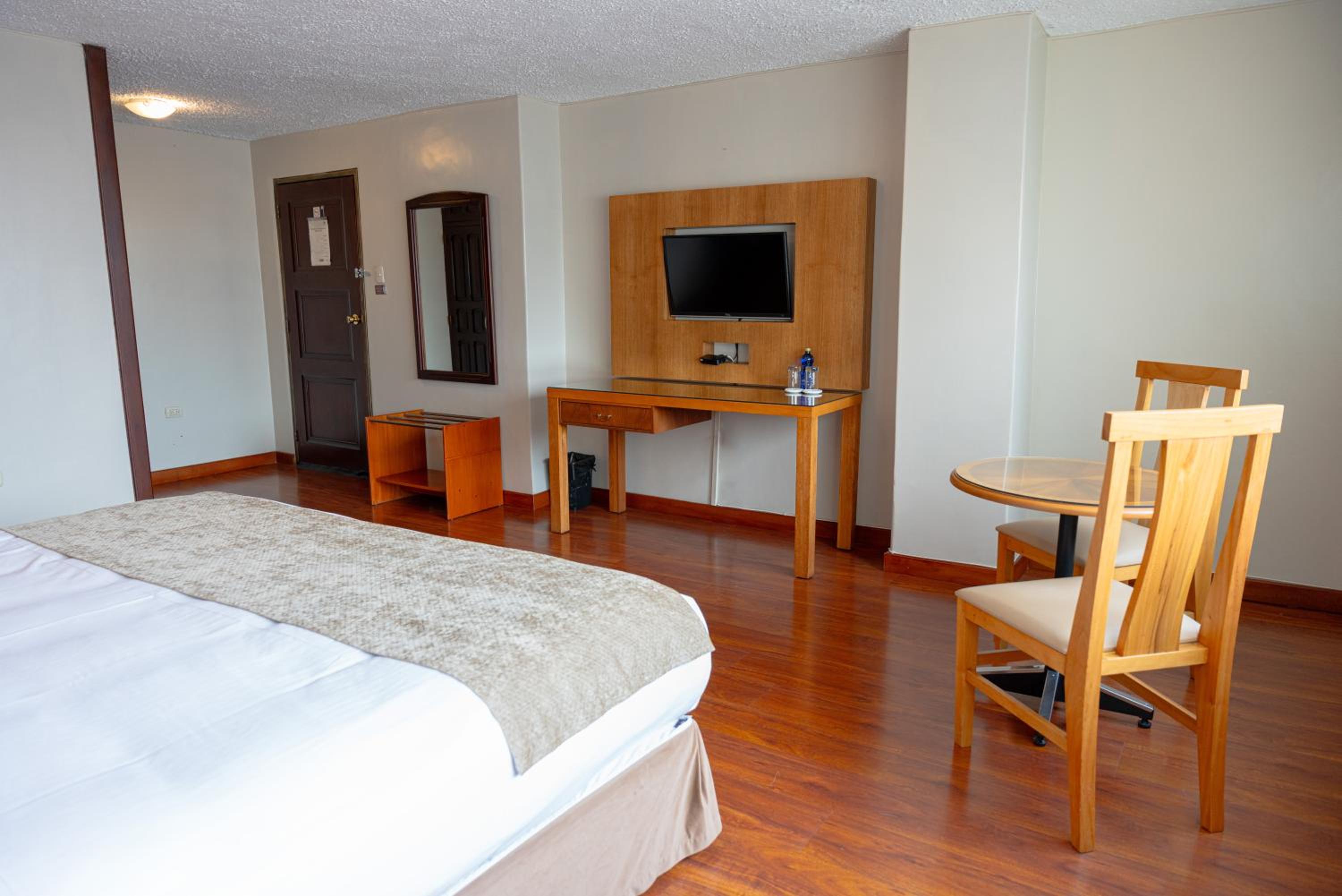 Superior King Room photo 2