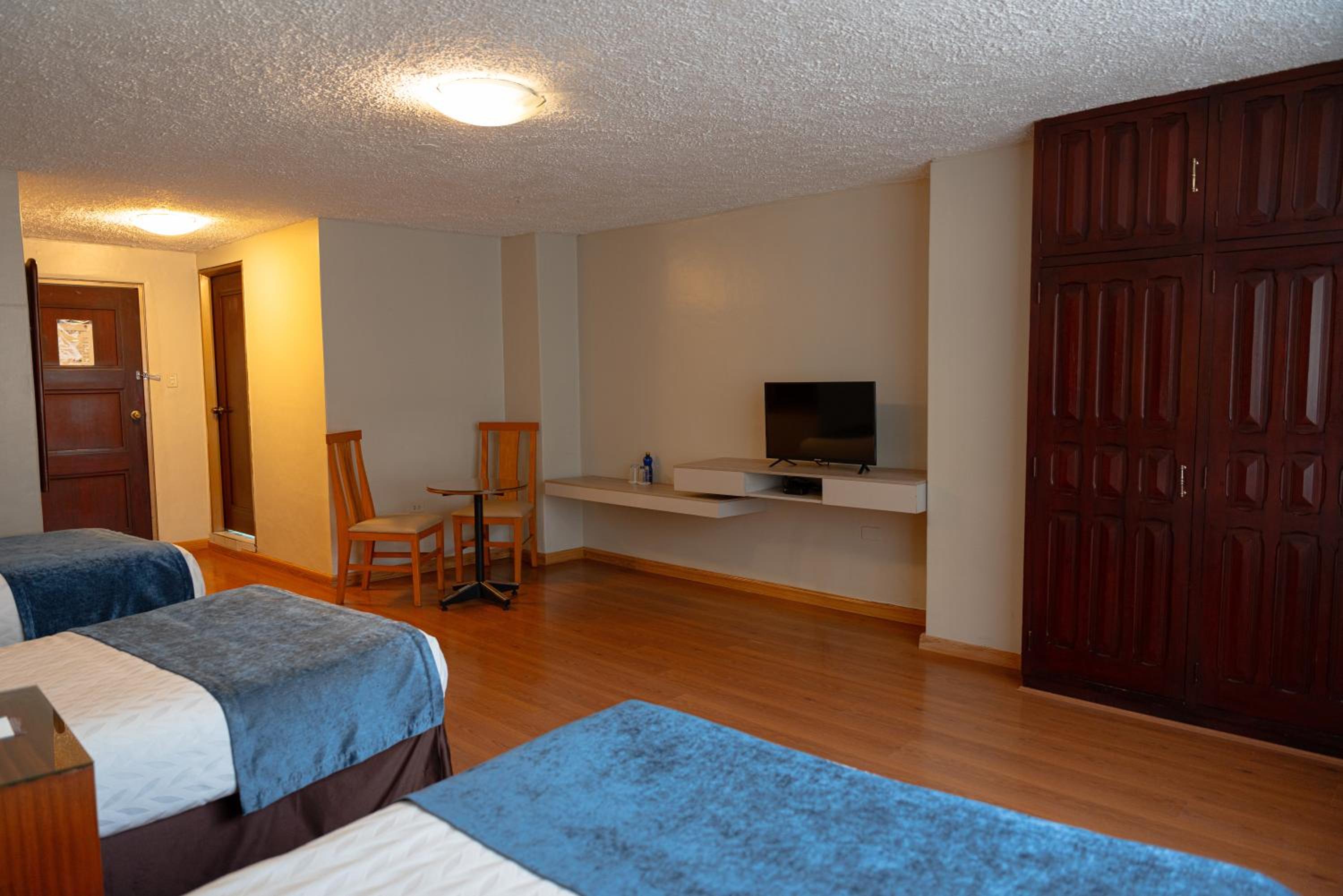 Superior Triple Room photo 2