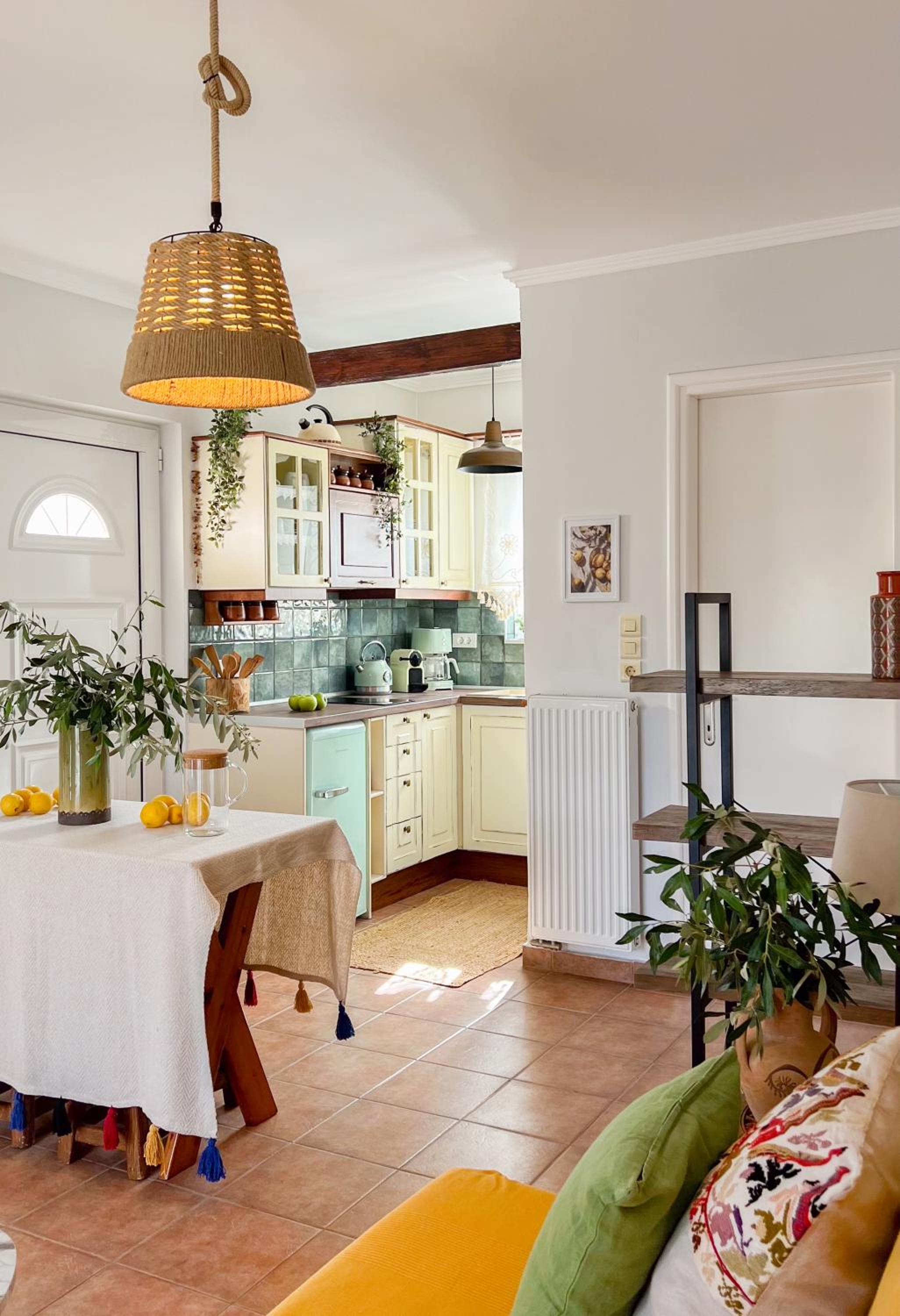 Two-Bedroom House - Photo 23