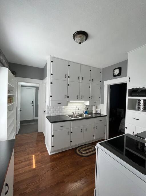 Two-Bedroom House photo 2