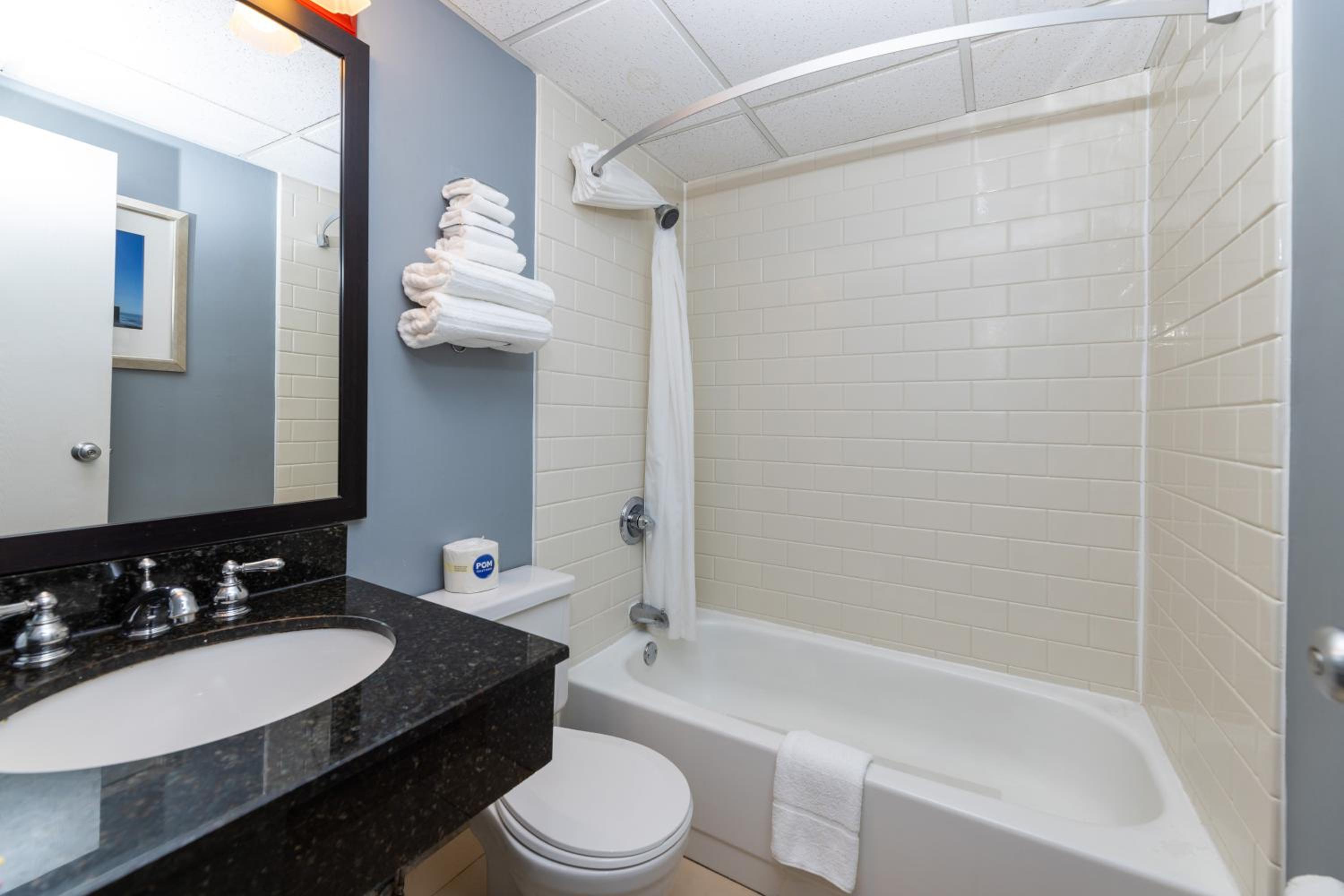 Double Room - Photo 4