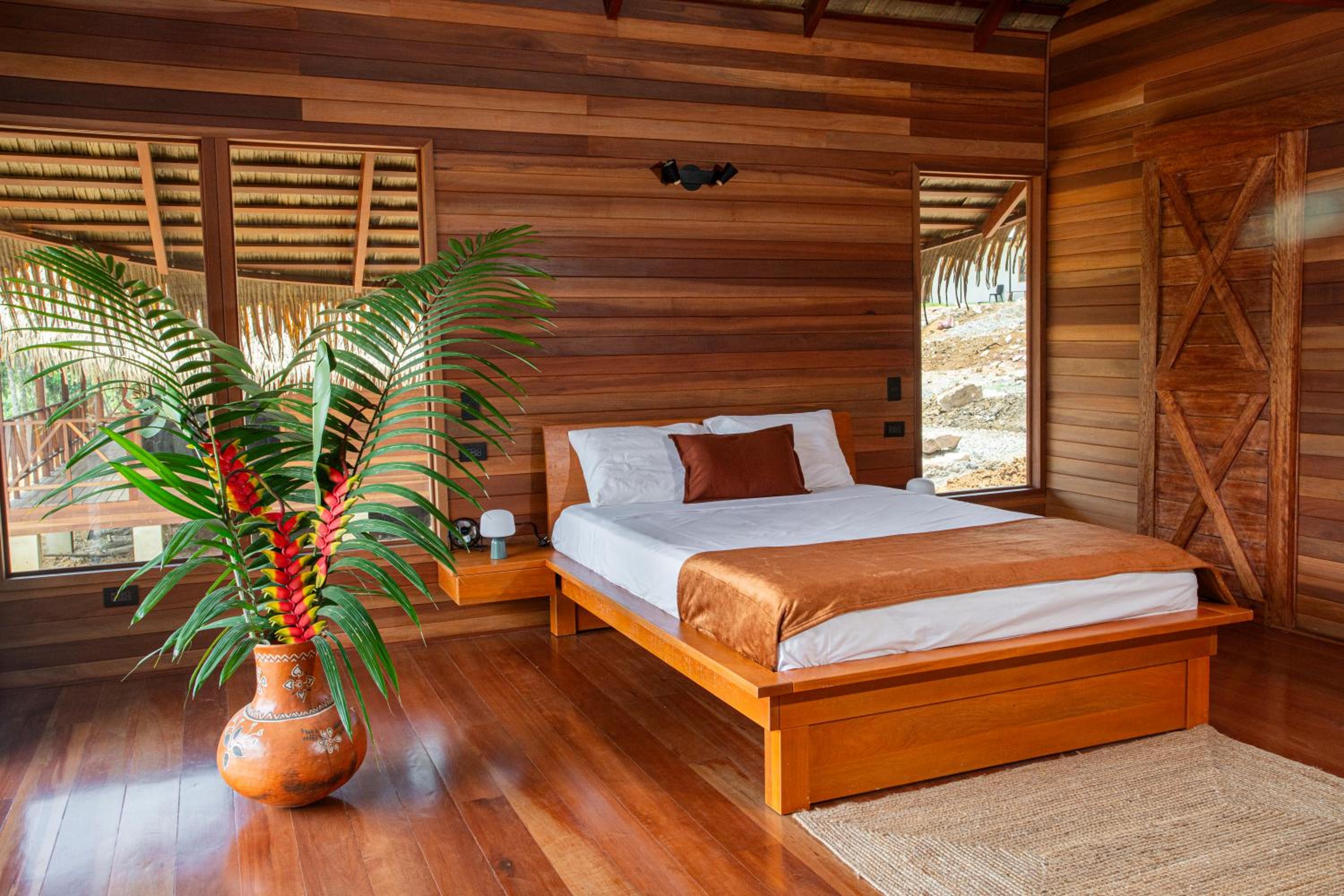 Deluxe Family Suite