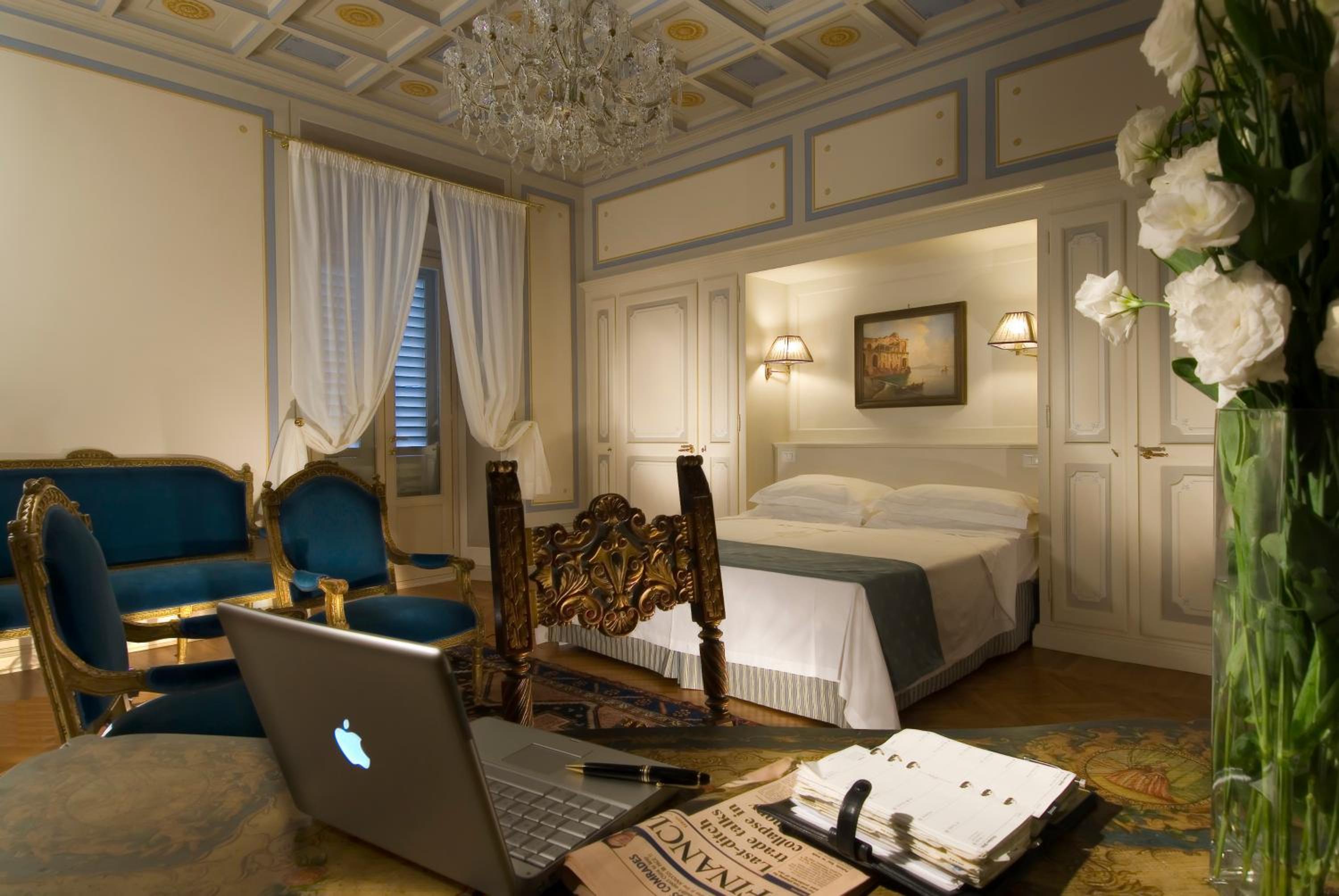 Junior Suite (2 Adults) - Photo 4