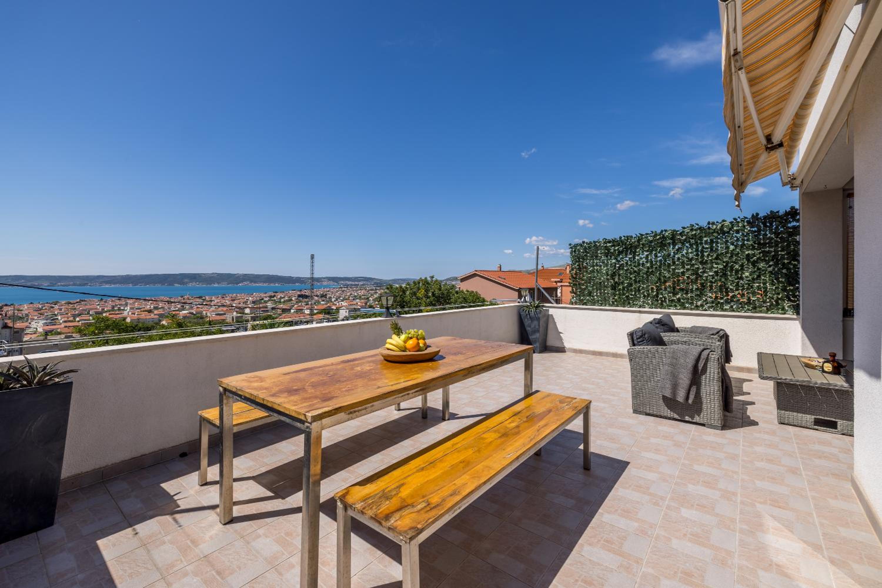 Villa with Sea View photo 3