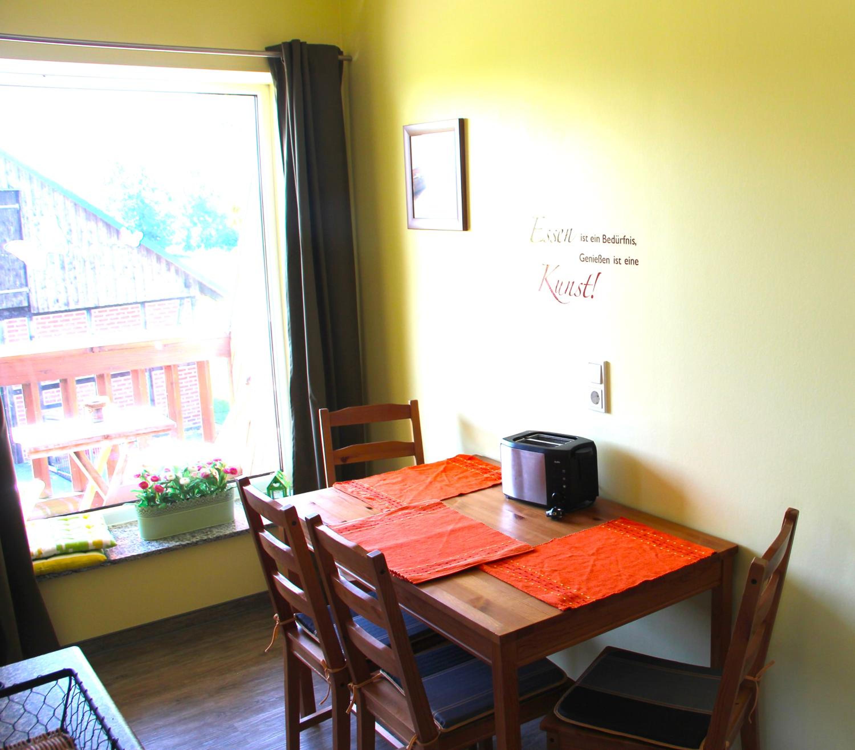One-Bedroom Apartment with Balcony and Water View photo 3