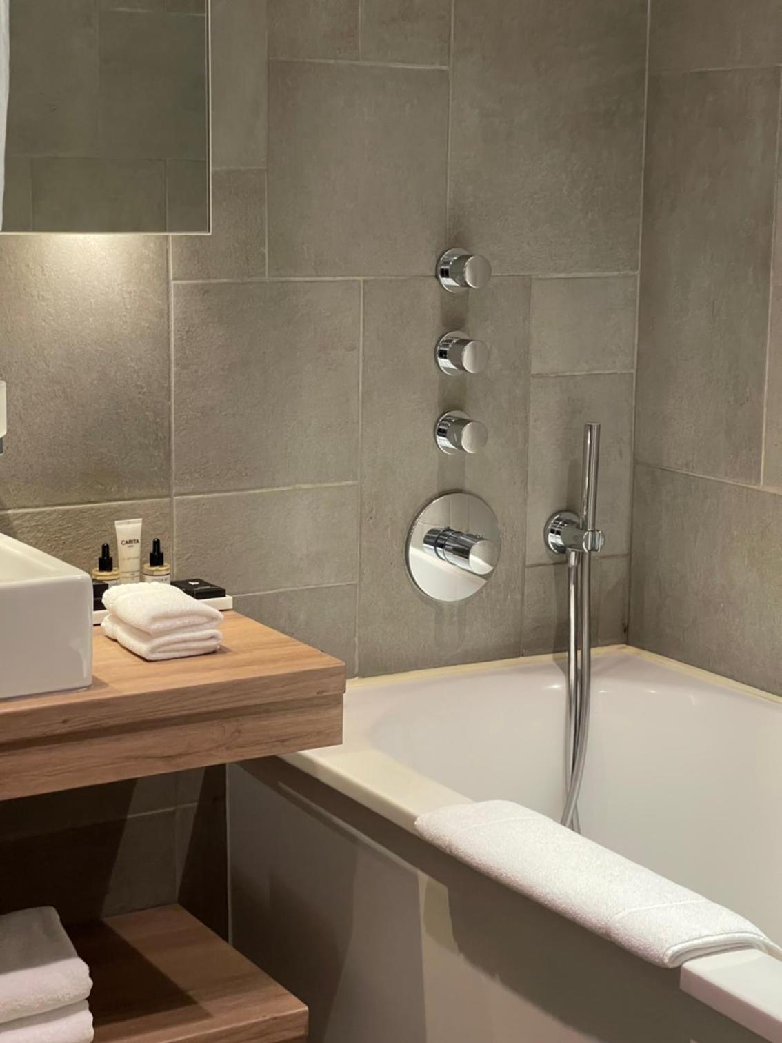 Superior Double Room with Bath photo 2