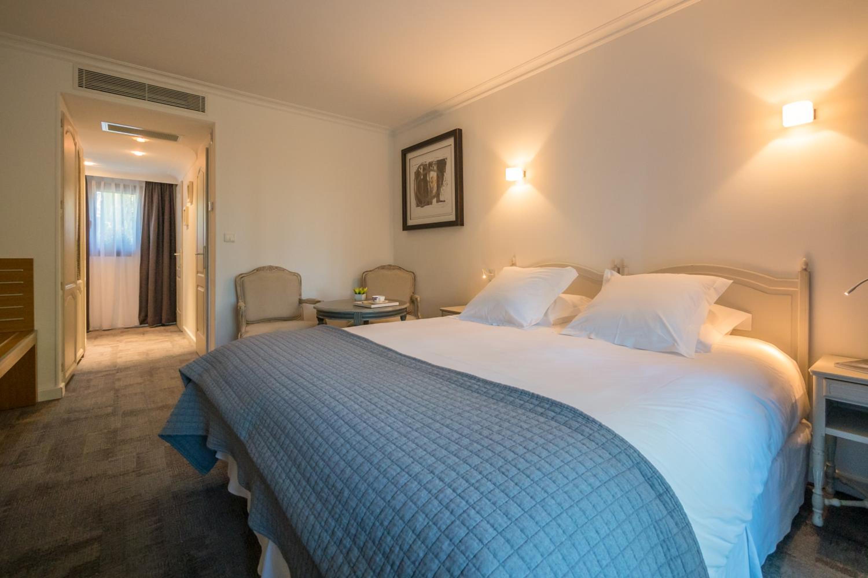 Chambre Double Supérieure avec Baignoire Chambre Double Supérieure avec Baignoire