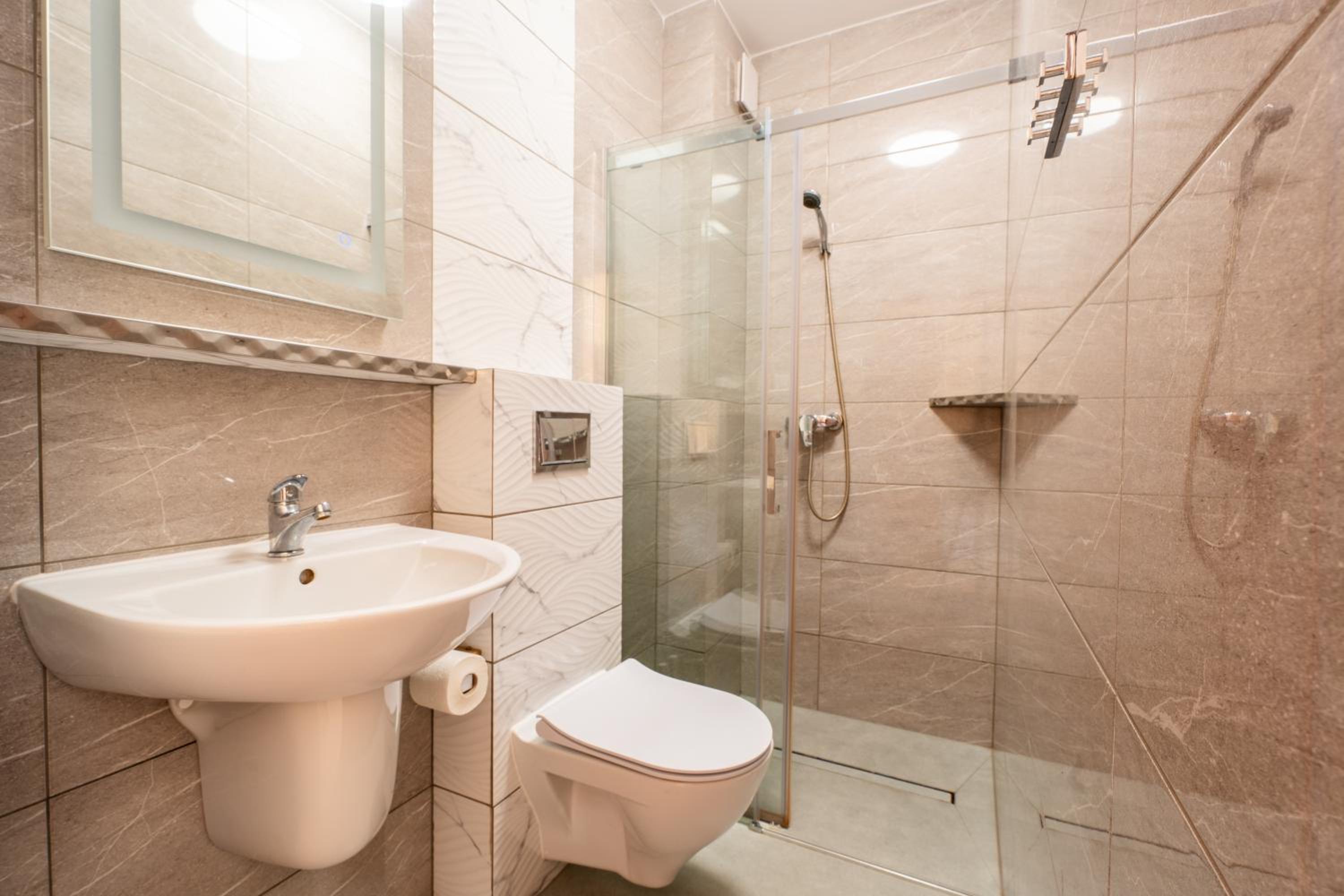 Quadruple Room with Bathroom photo 3