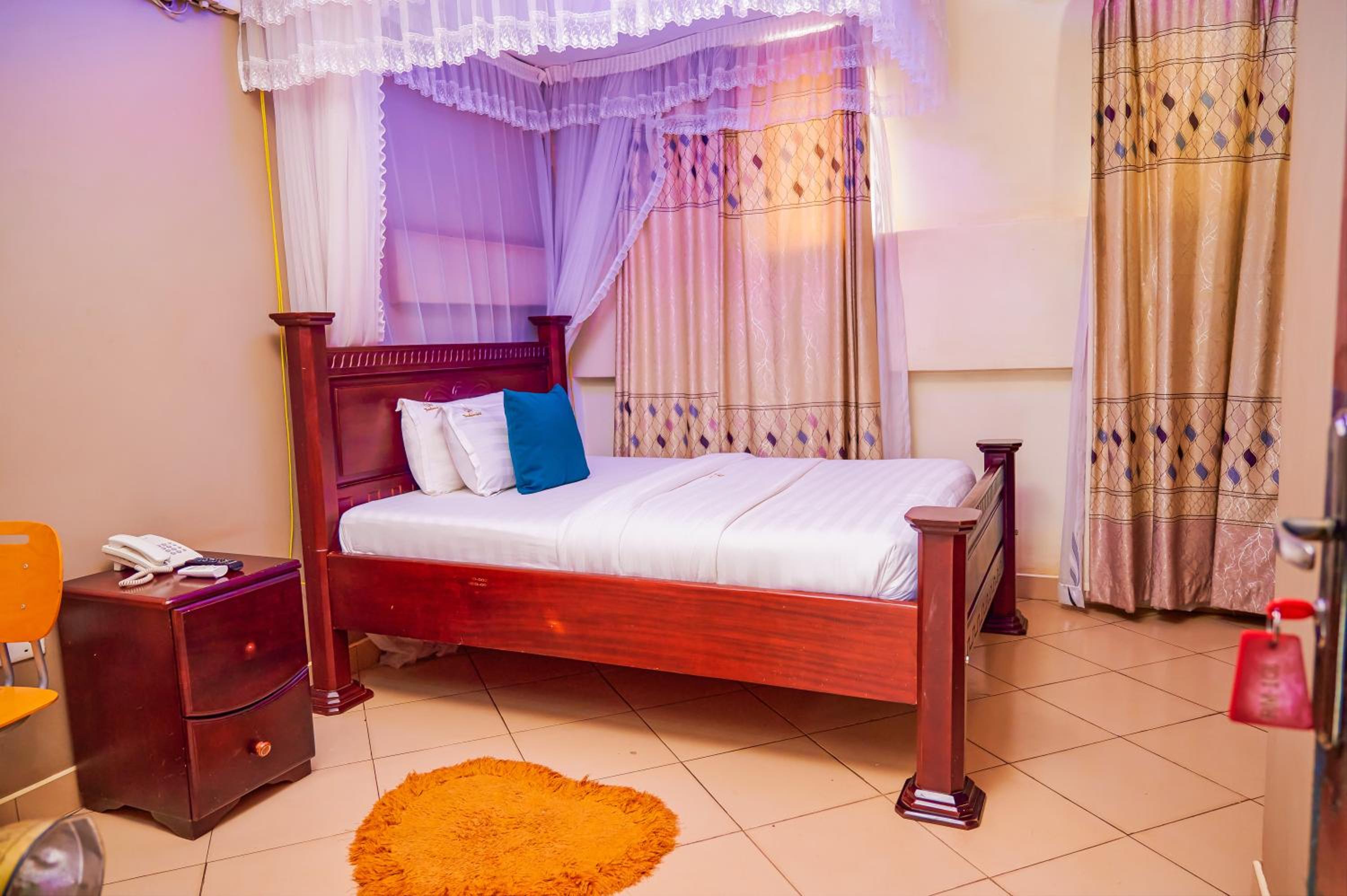 Single Room With Bathroom