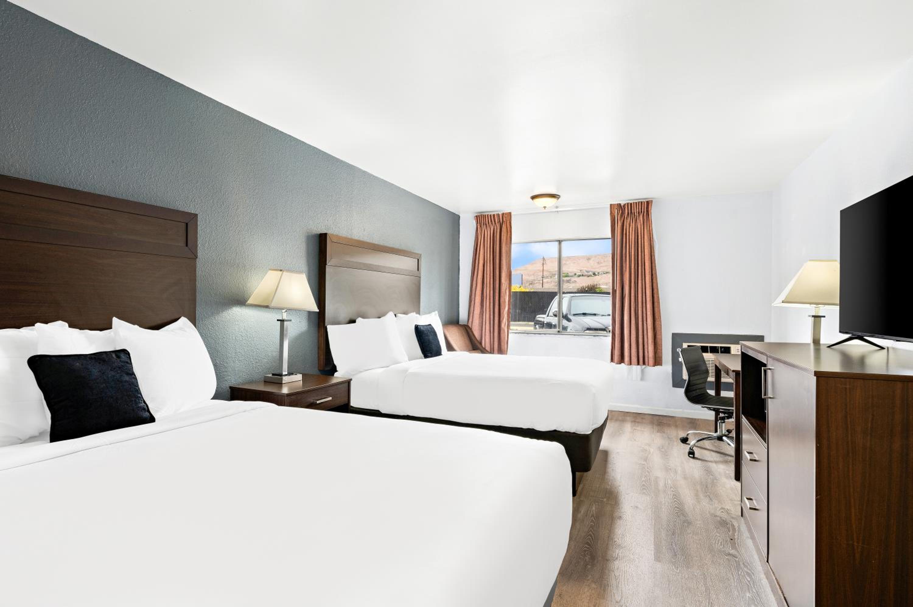 Queen Room with Two Queen Beds