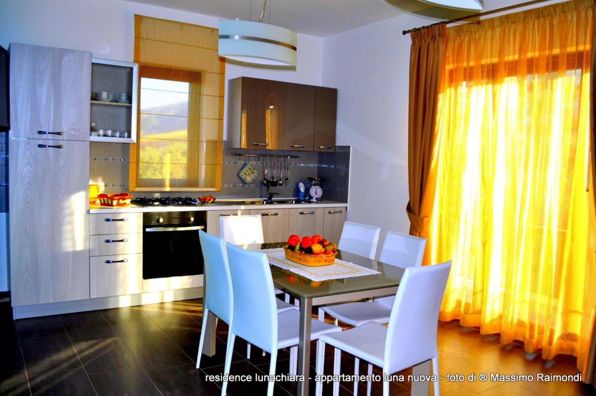 Three-Bedroom House - Photo 2