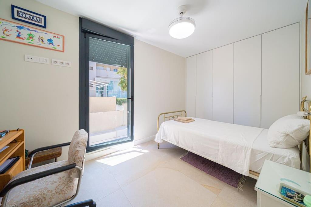 Apartamento de dos habitaciones con vista al mar