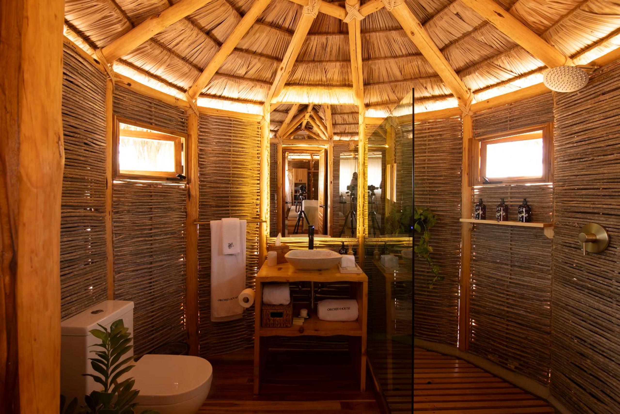Deluxe Bungalow - Photo 5