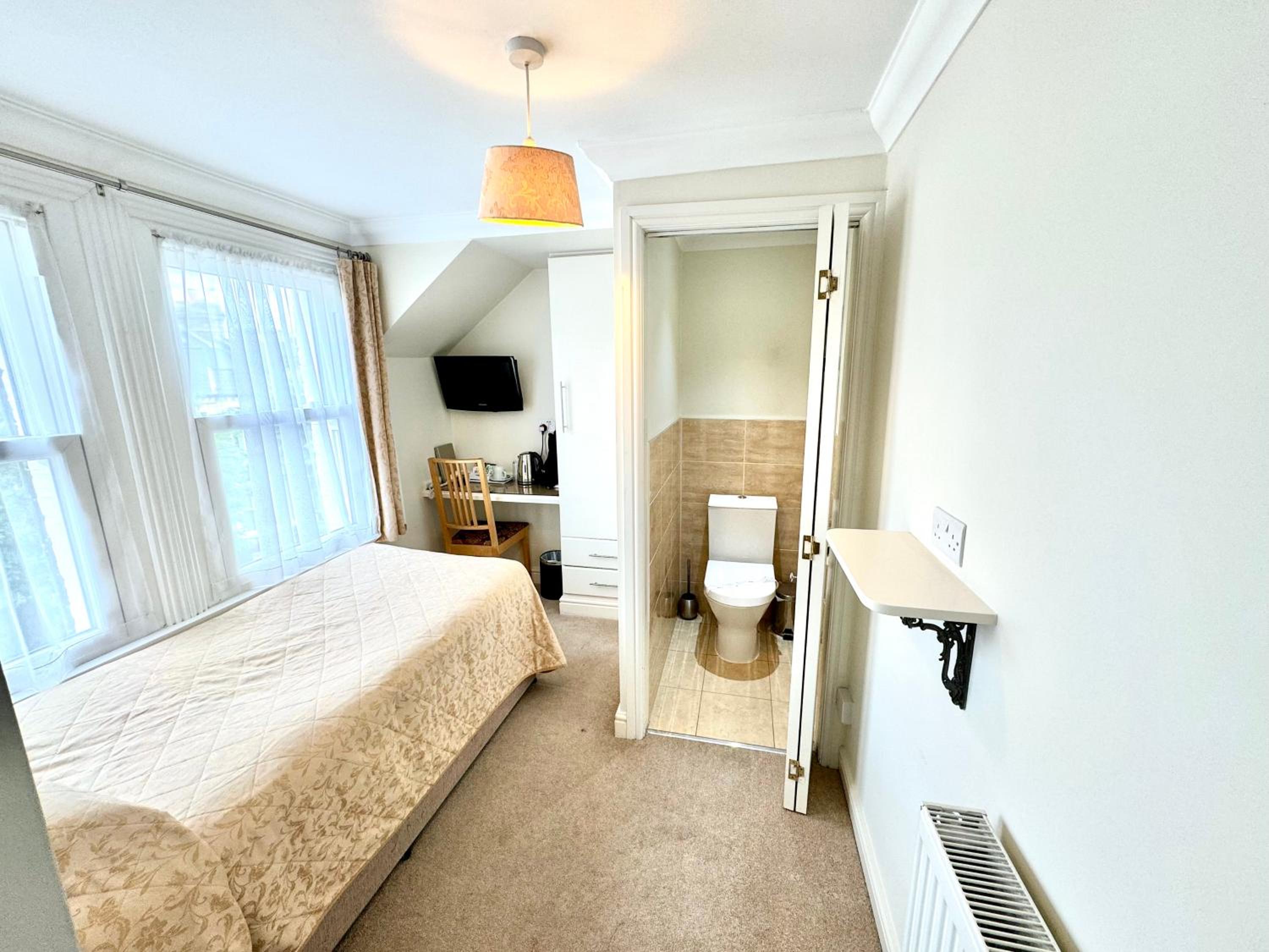 Standard Single Room photo 2