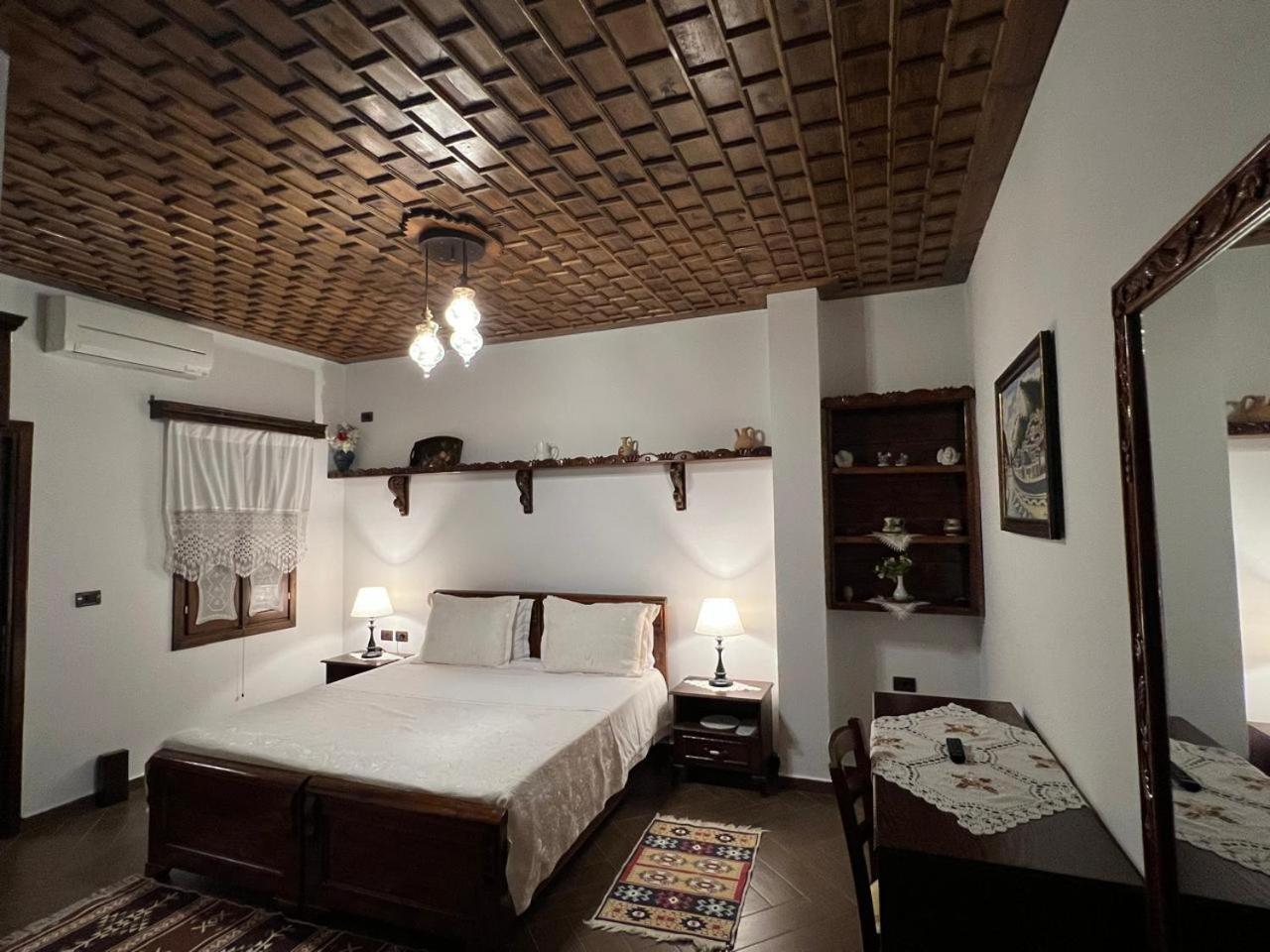 Deluxe Triple Room with Balcony photo 1