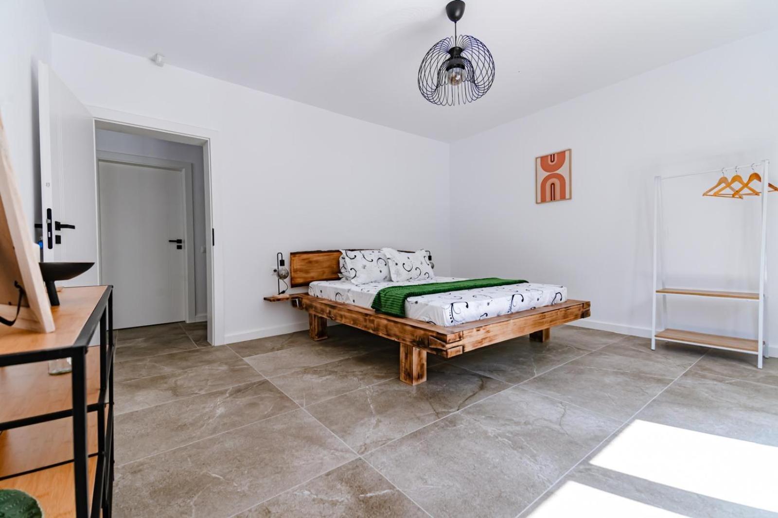 Apartment - Ground Floor photo 3