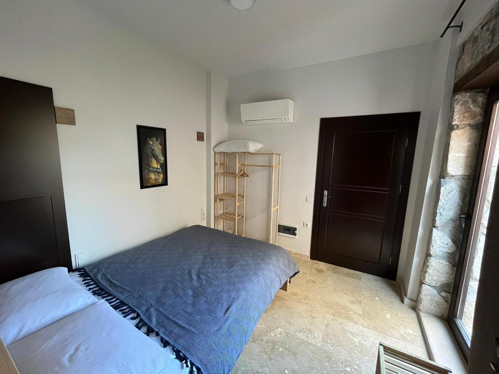 Budget Double Room - Photo 4