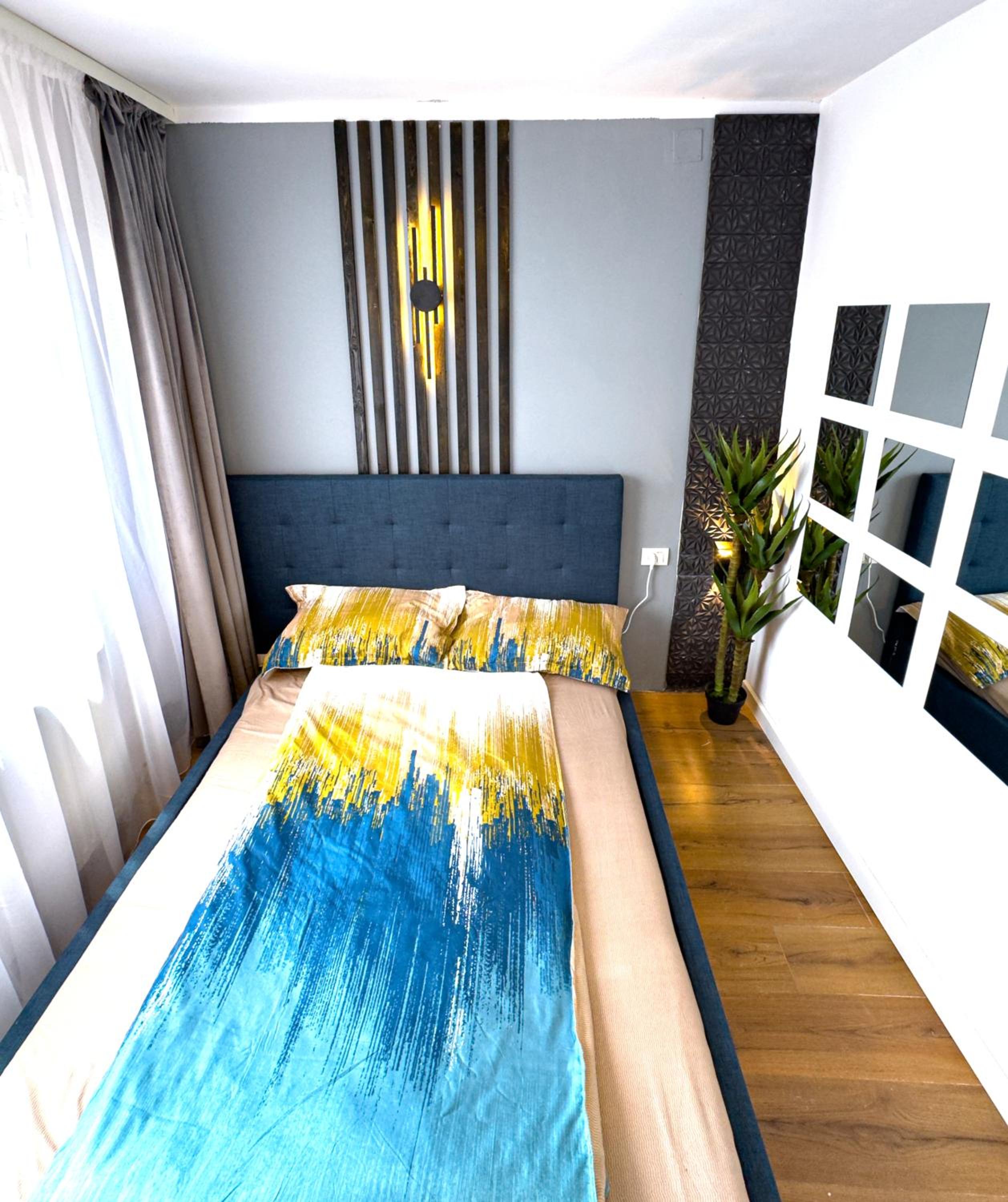 One-Bedroom Apartment - Non-Smoking