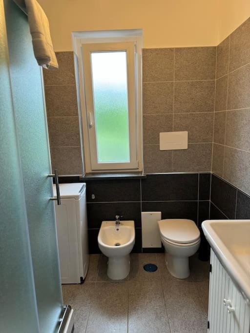 Three-Bedroom House photo 3