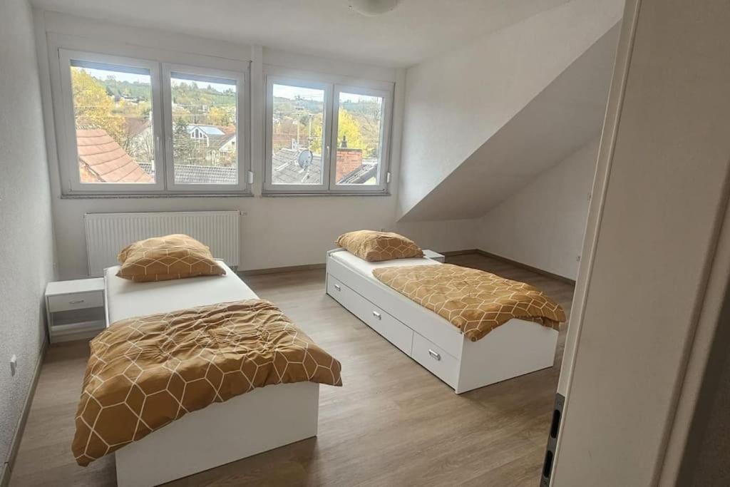 Three-Bedroom Apartment photo 2