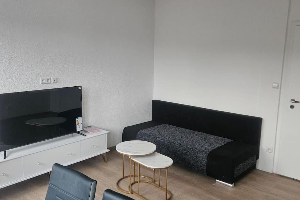 Three-Bedroom Apartment photo 3