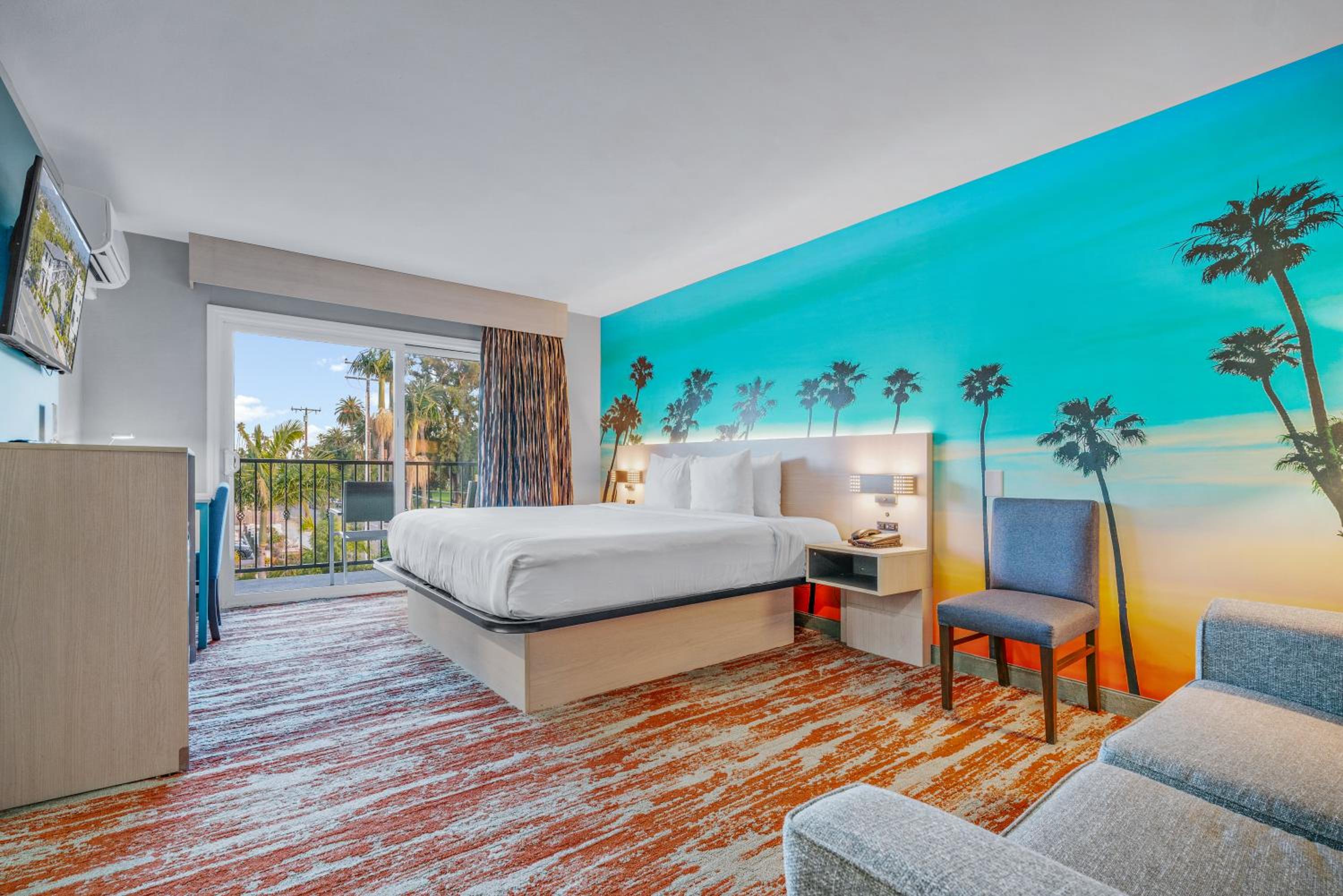 King Suite Balcony - Photo 5