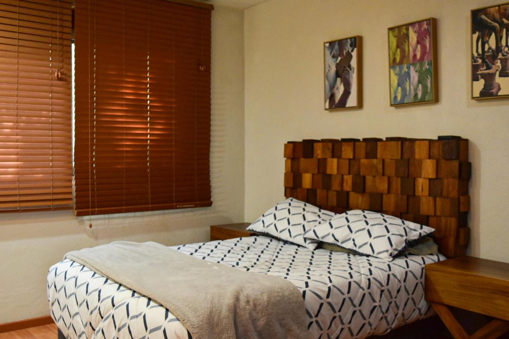 Four-Bedroom House photo 1