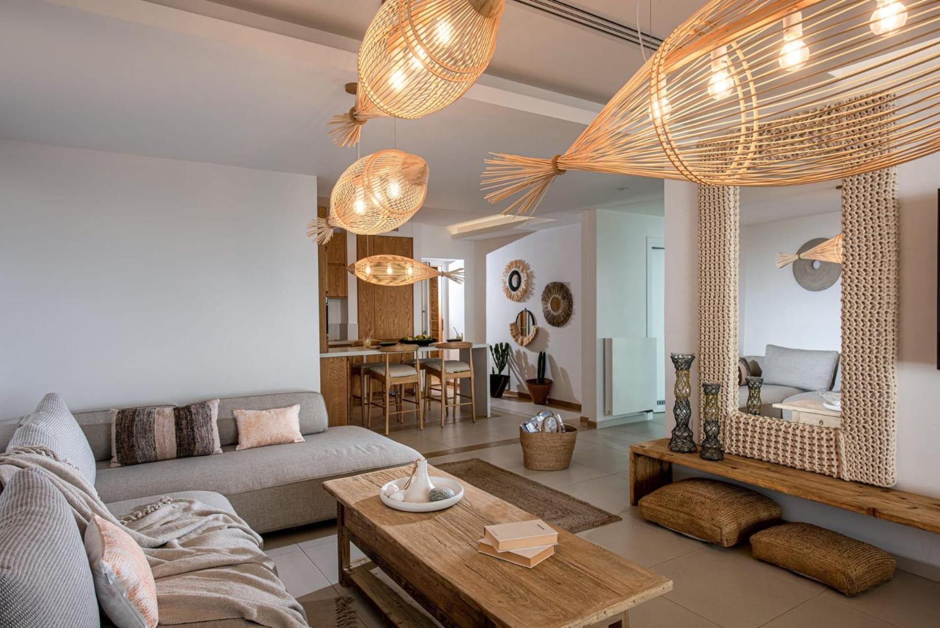 Six-Bedroom Villa With Private Pool 
