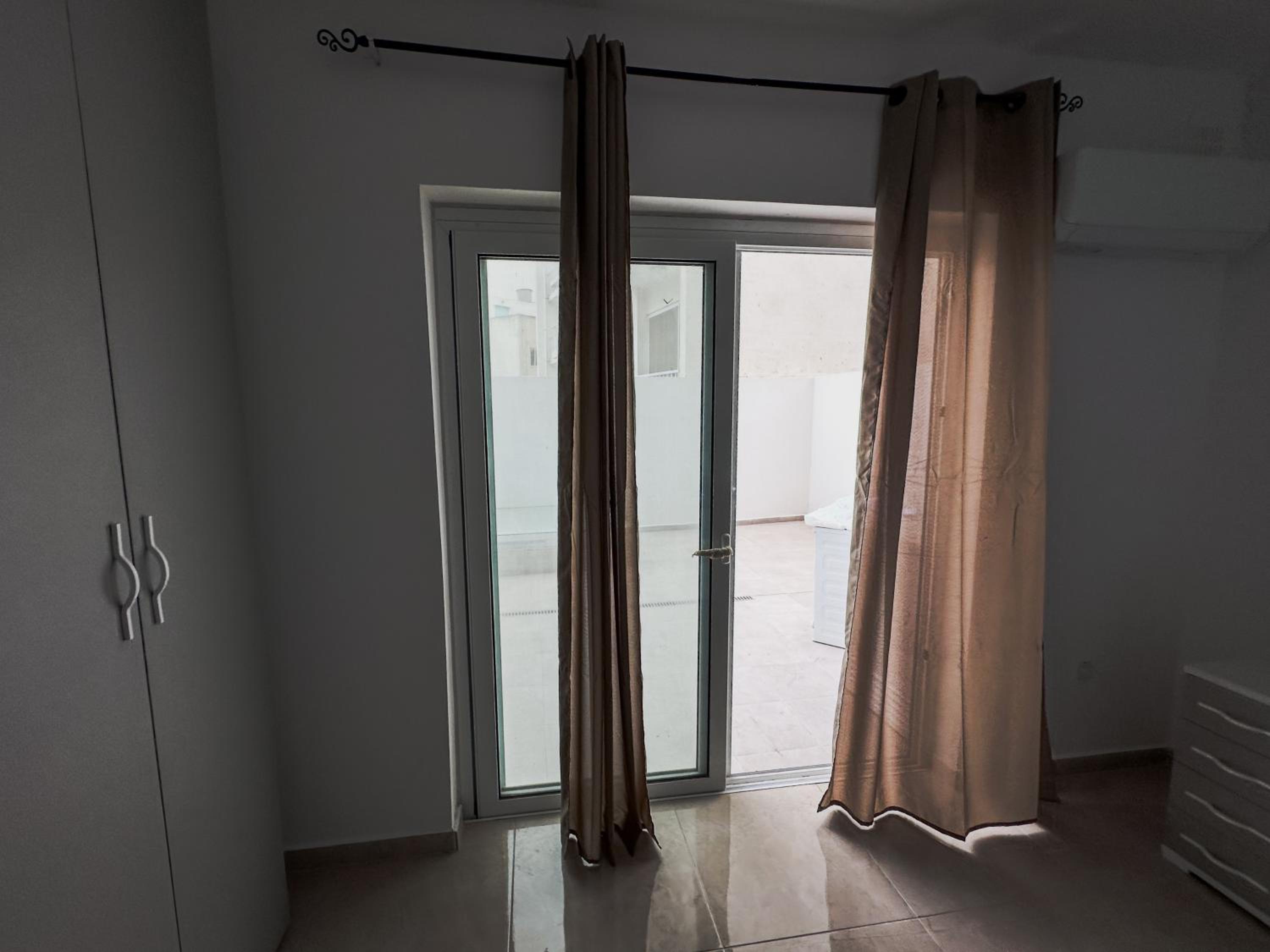 Two-Bedroom Deluxe Apartment with Balcony photo 2