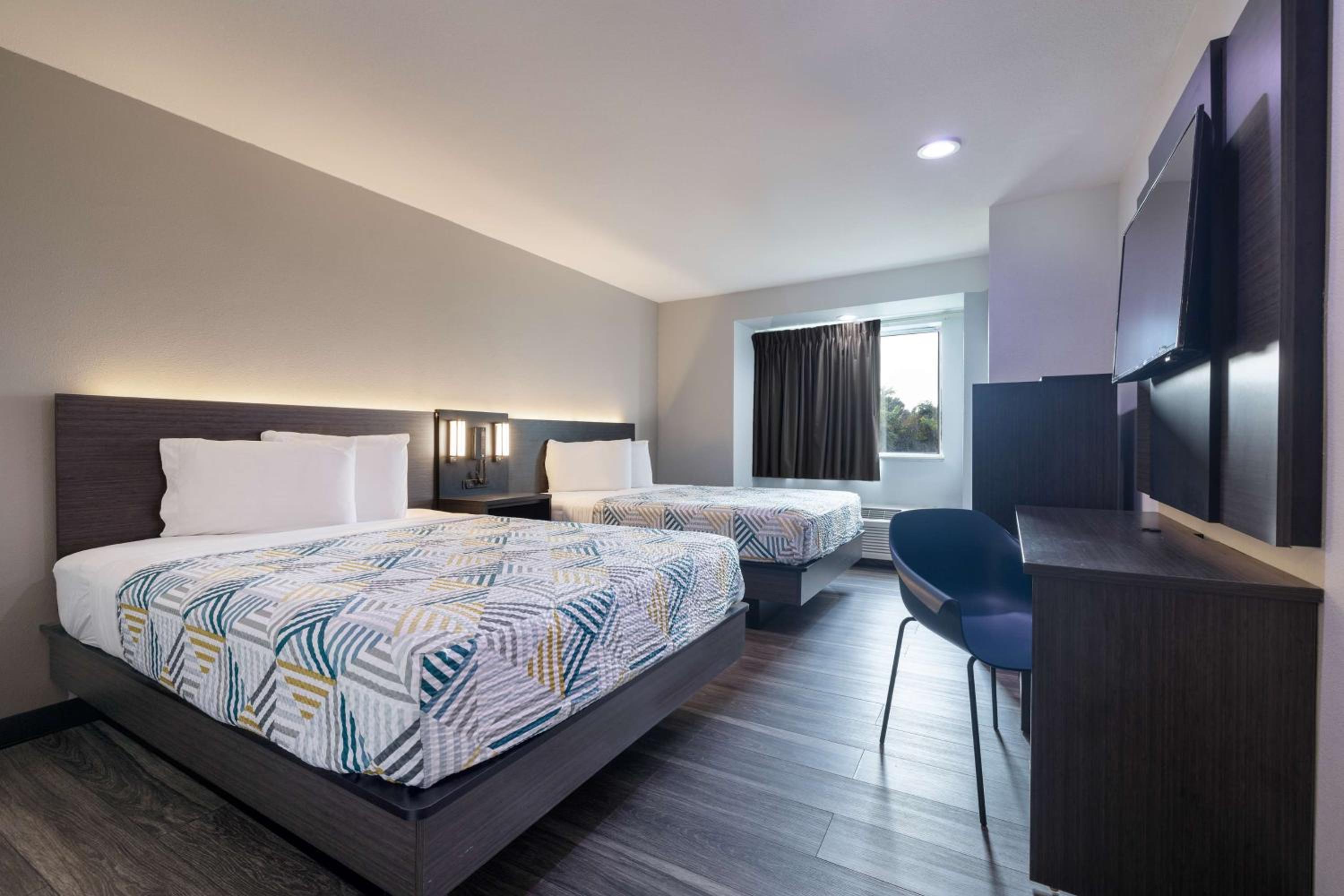 Deluxe Queen Room with Two Queen Beds