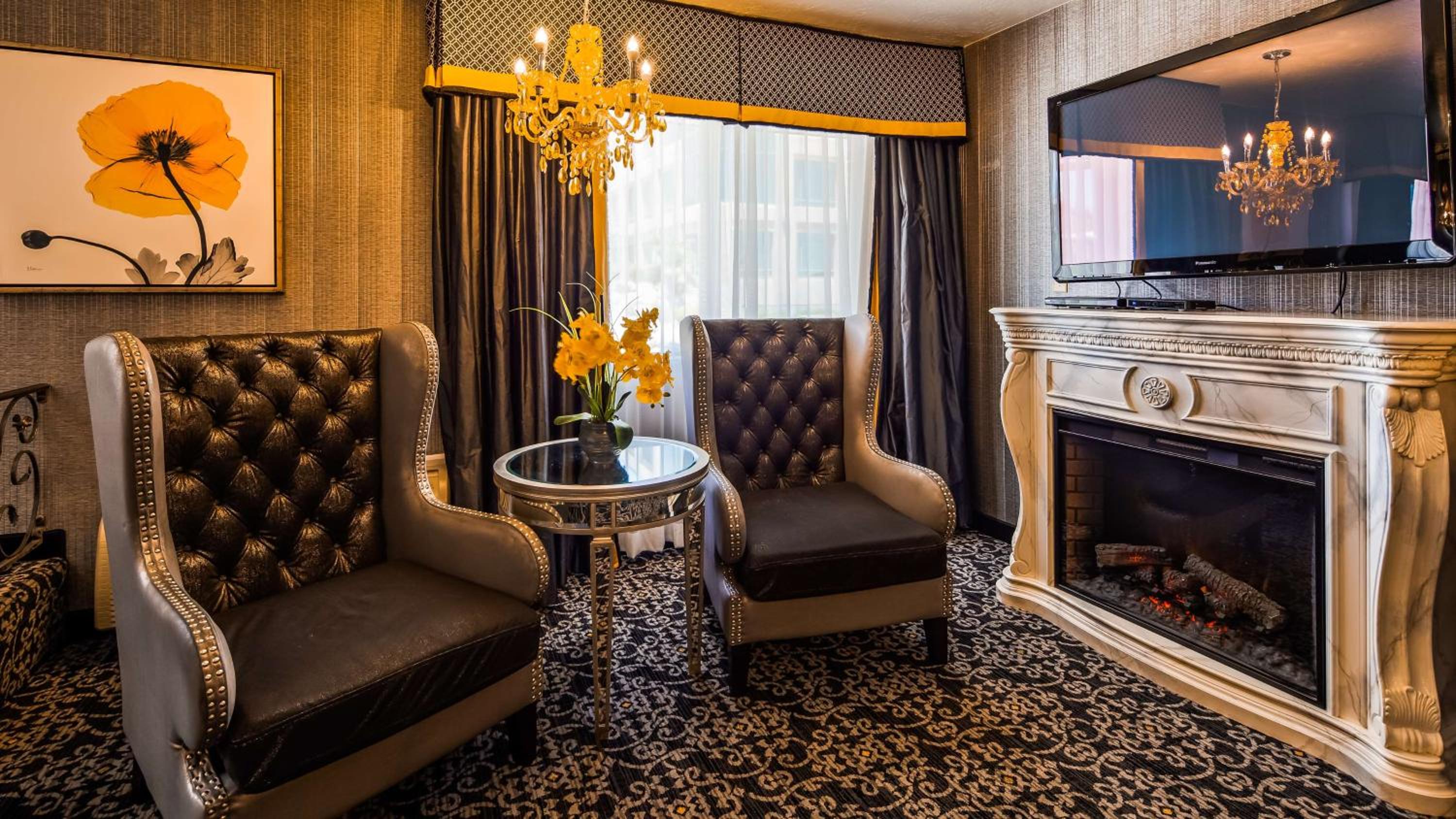King Suite - Photo 2