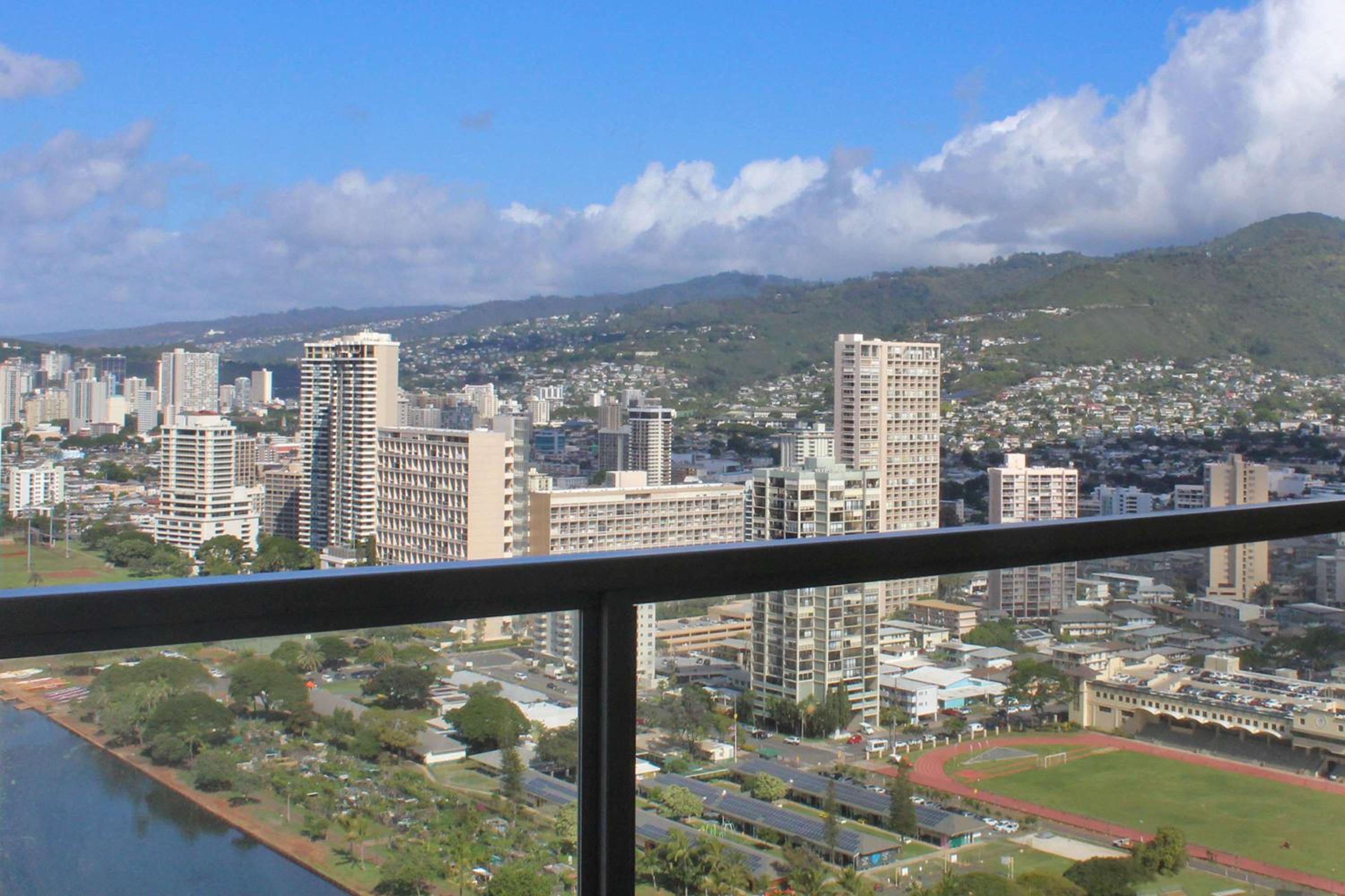 One Bedroom Suite Partial Ocean View - Photo 6