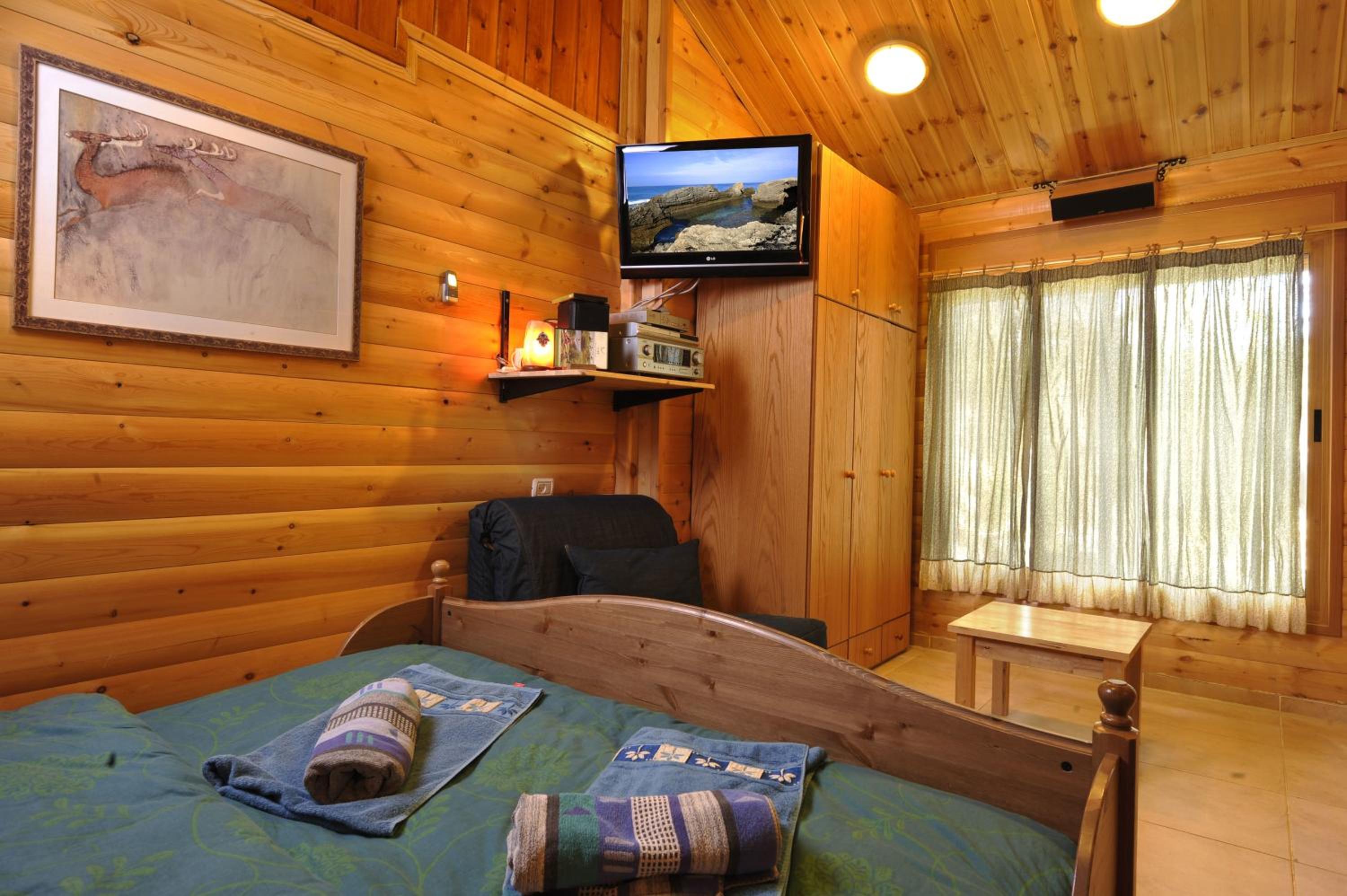 Family Room with Garden View (Ha'Etz Ha'Sagol) - Photo 4