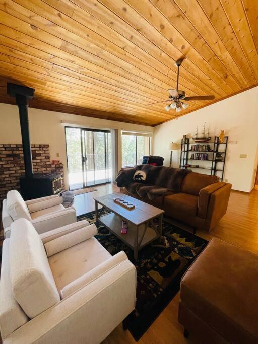 Three-Bedroom House photo 1
