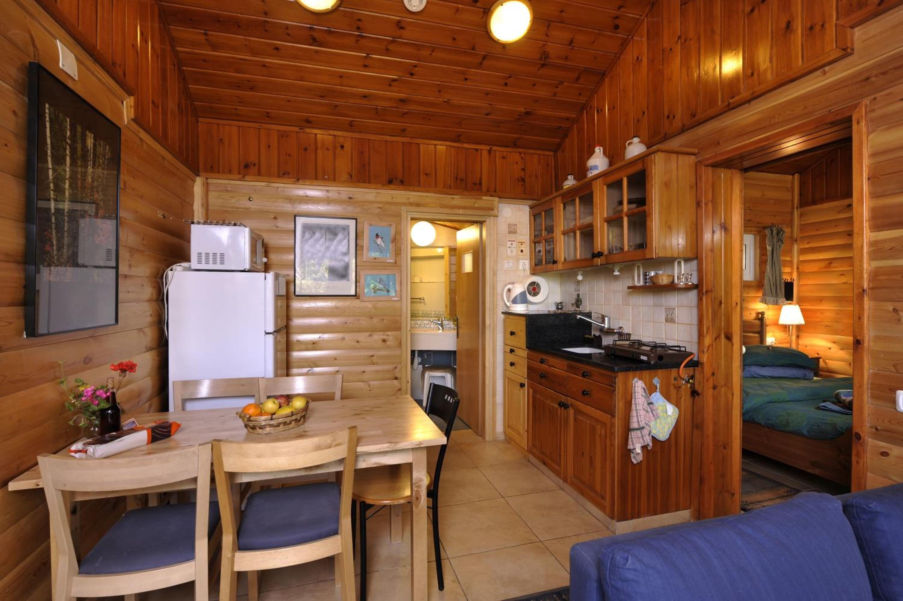 Family Room with Garden View (Ha'Etz Ha'Sagol) - Photo 10