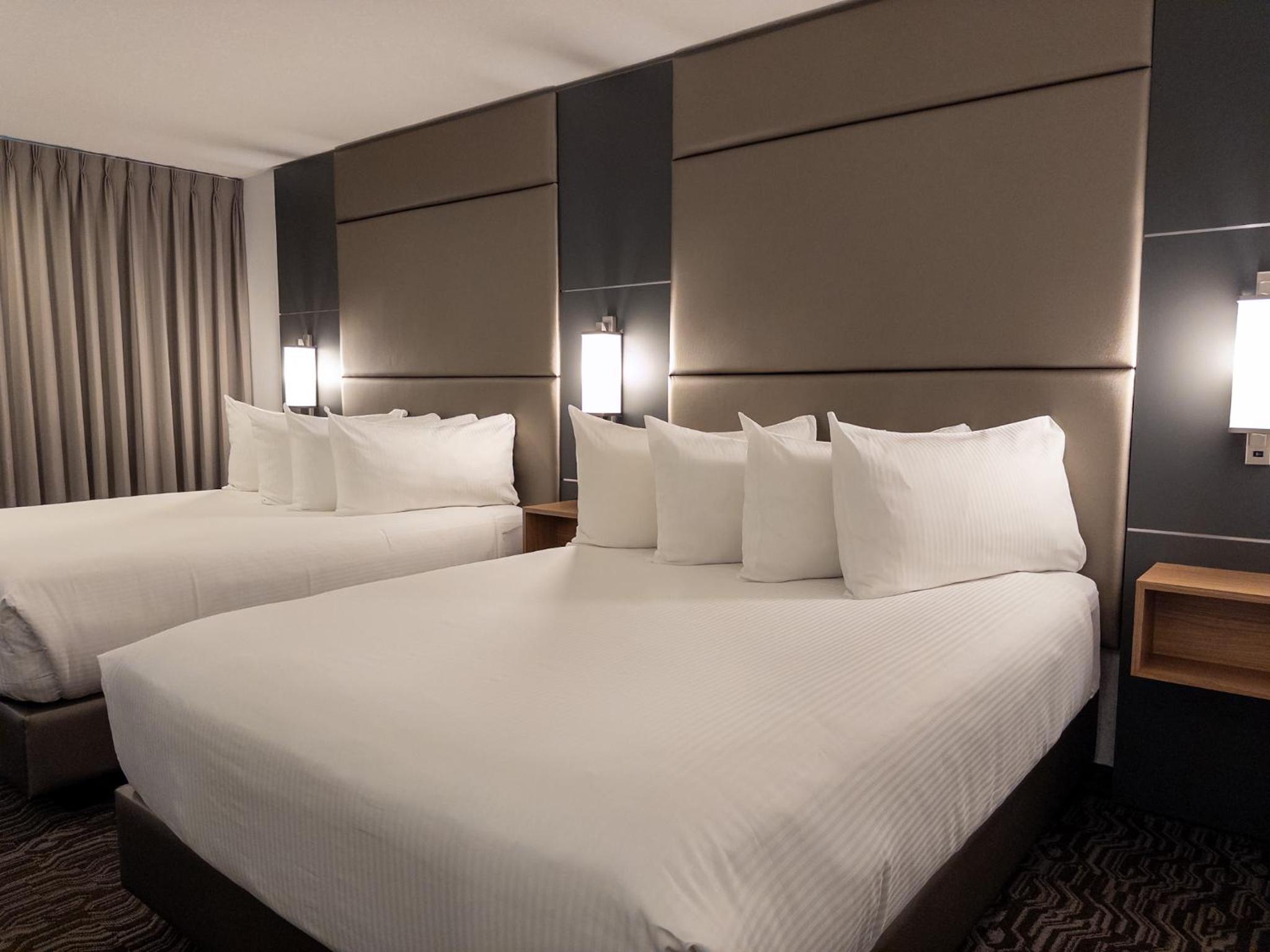 Premium Queen Room with Two Queen Beds - Newly Renovated thumbnail 5