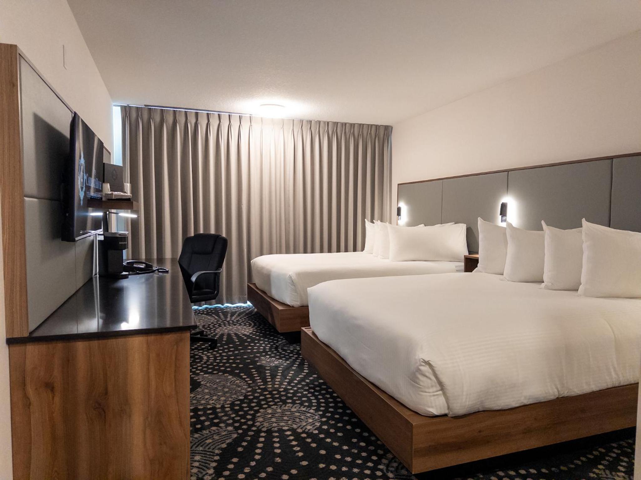 Standard Two Queen - Newly Renovated