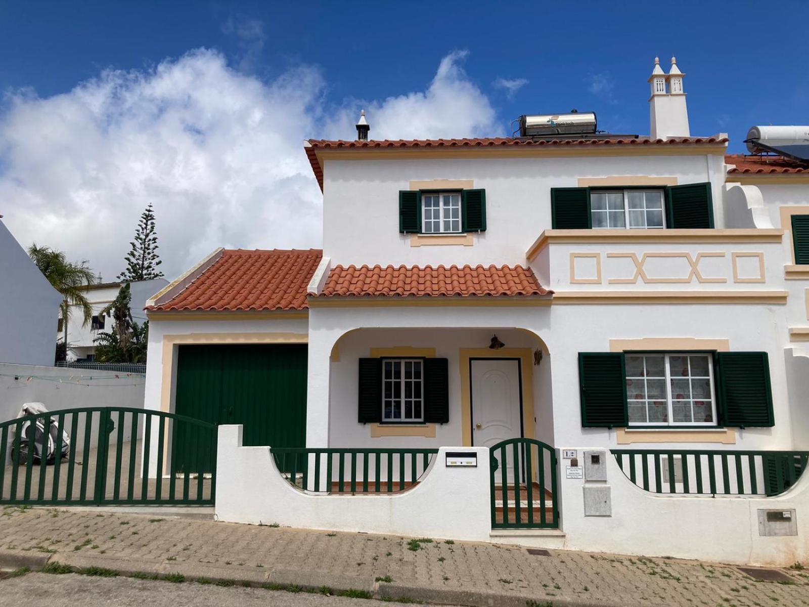 Three-Bedroom House photo 2