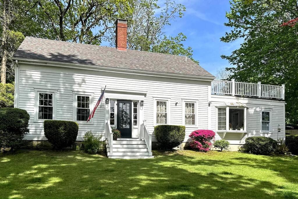 Five-Bedroom House photo 1