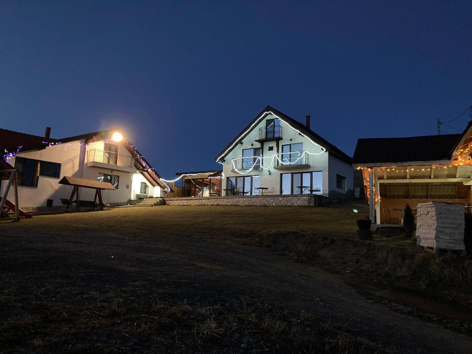 Three-Bedroom House photo 2