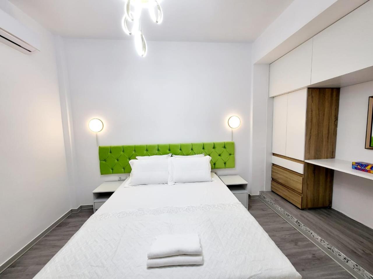 Family Two-Bedroom Apartment with View photo 1