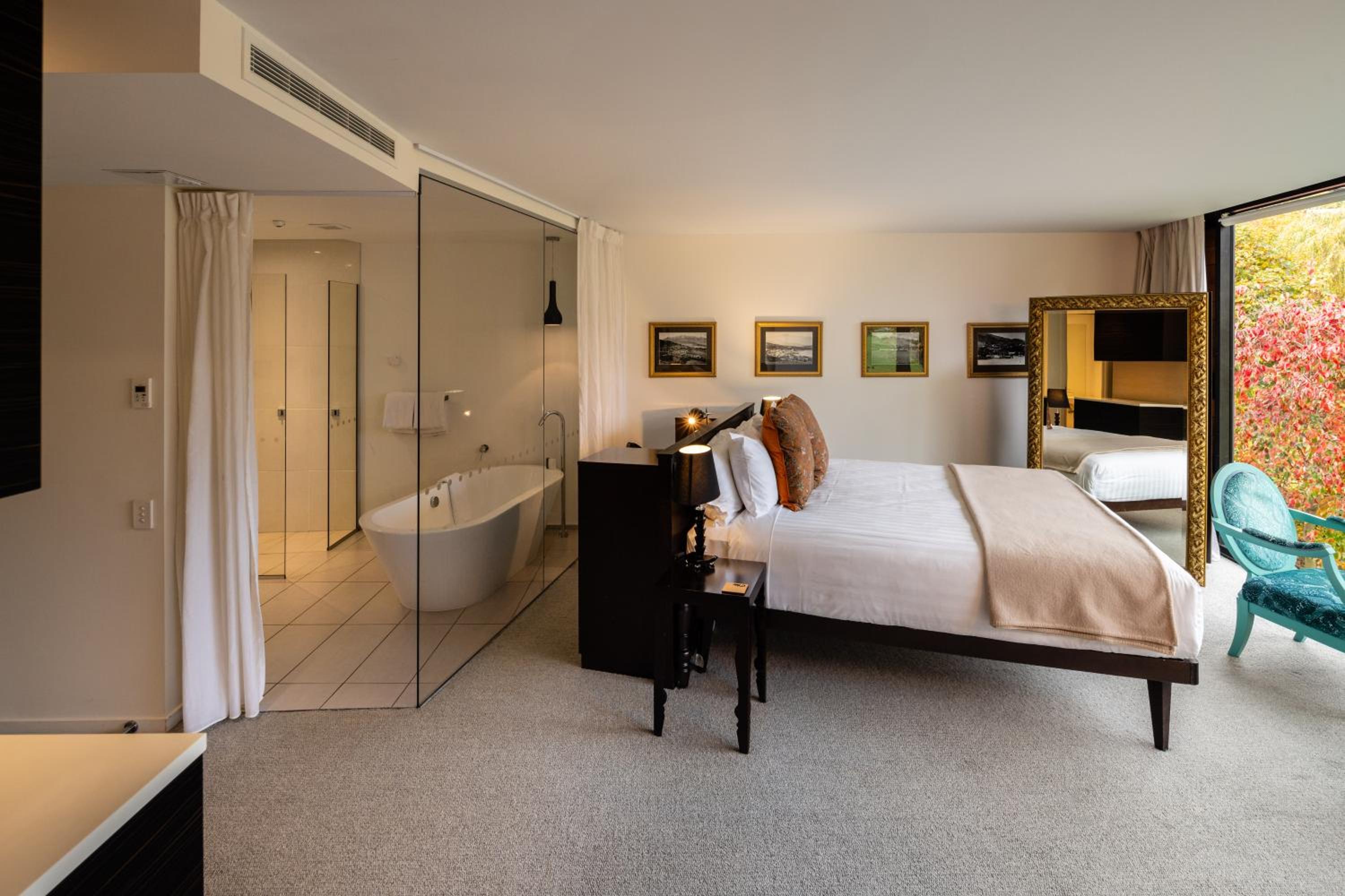 Remarkables View King Room - Photo 3
