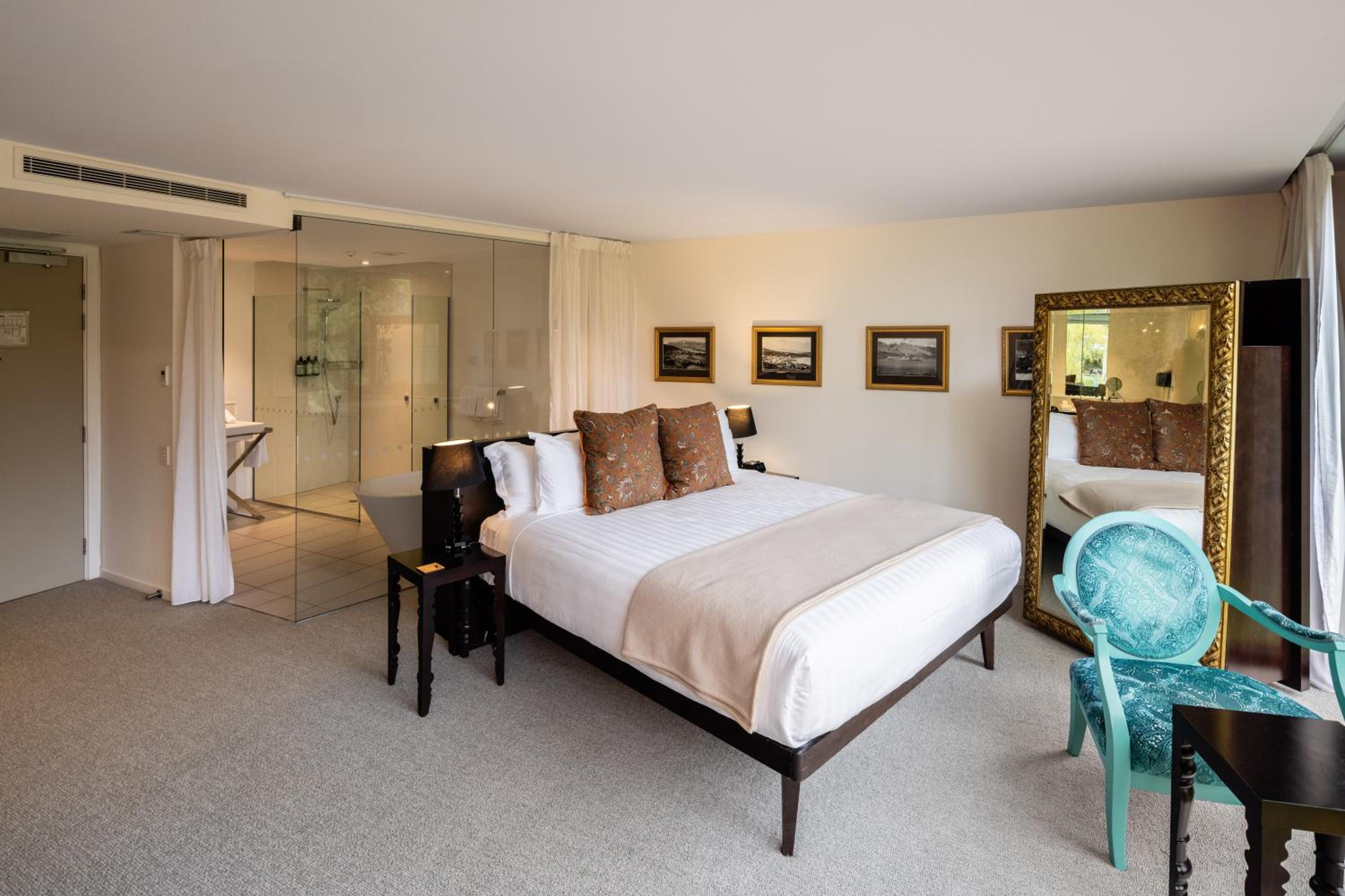 Remarkables View King Room - Photo 4